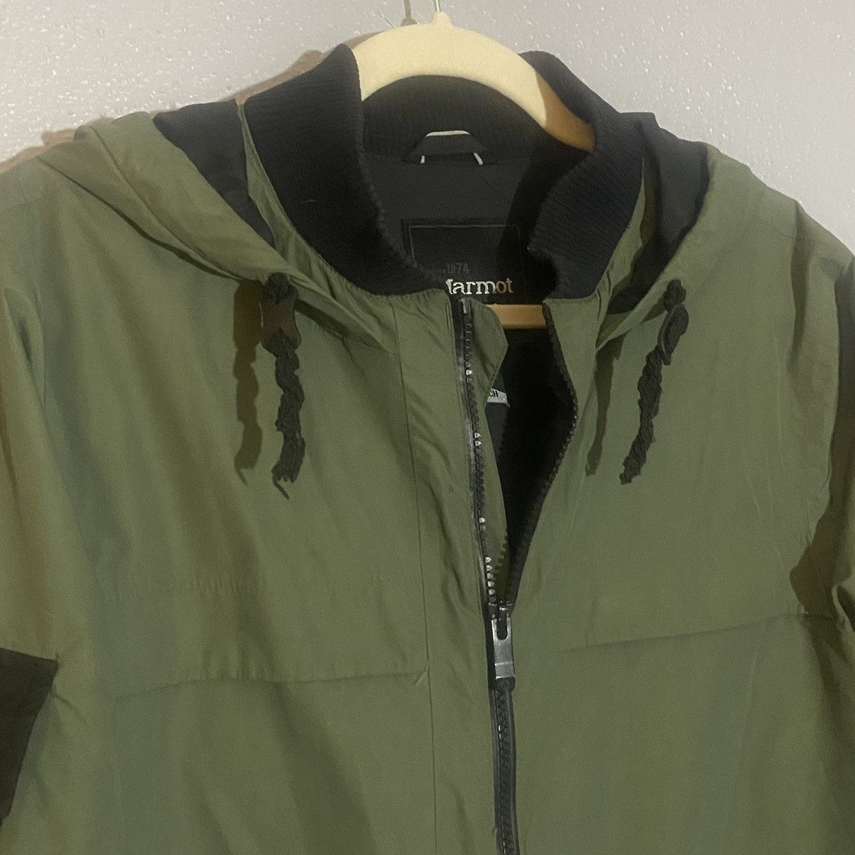 Marmot Marmot Hooded Olive Green and Black Cargo Jacket Men Size S Size US S / EU 44-46 / 1 - 3 Thumbnail