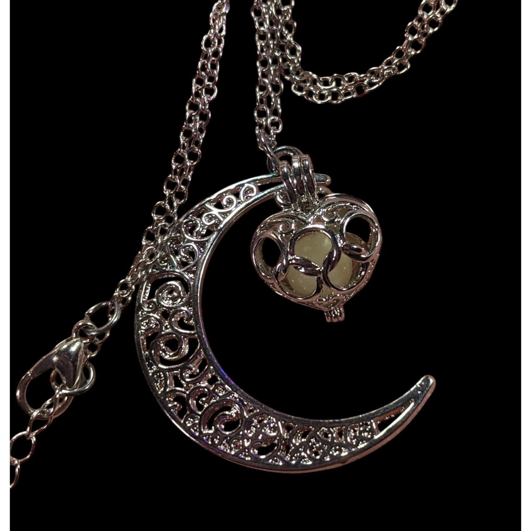 Other Mystical Moon And Star Silver Tone Filigree Necklace Size ONE SIZE - 5 Thumbnail