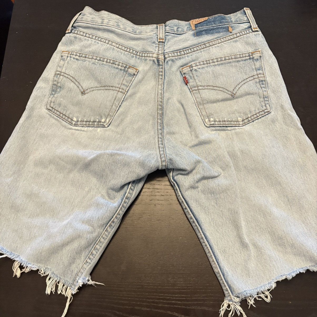 Levi's Vintage Levi’s Light Blue Distressed Denim Shorts Size 26" / US 2 / IT 38 - 2 Thumbnail