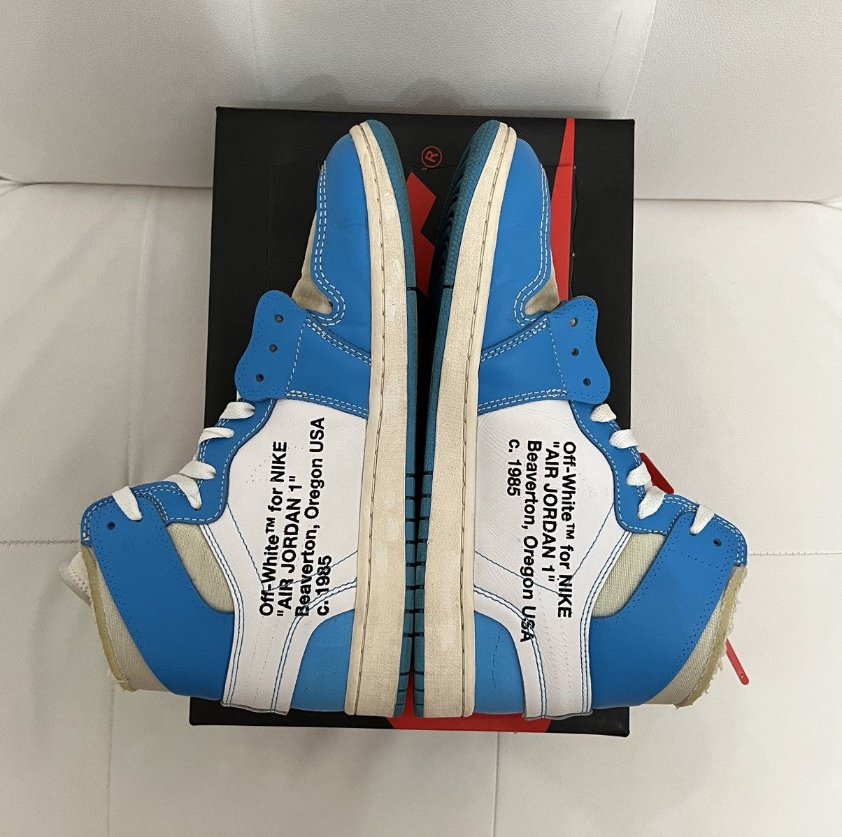 Jordan Brand × Off-White Air Jordan 1 x Off-White NRG UNC Sneakers Men’s Size 10.5 Size US 10.5 / EU 43-44 - 5 Thumbnail