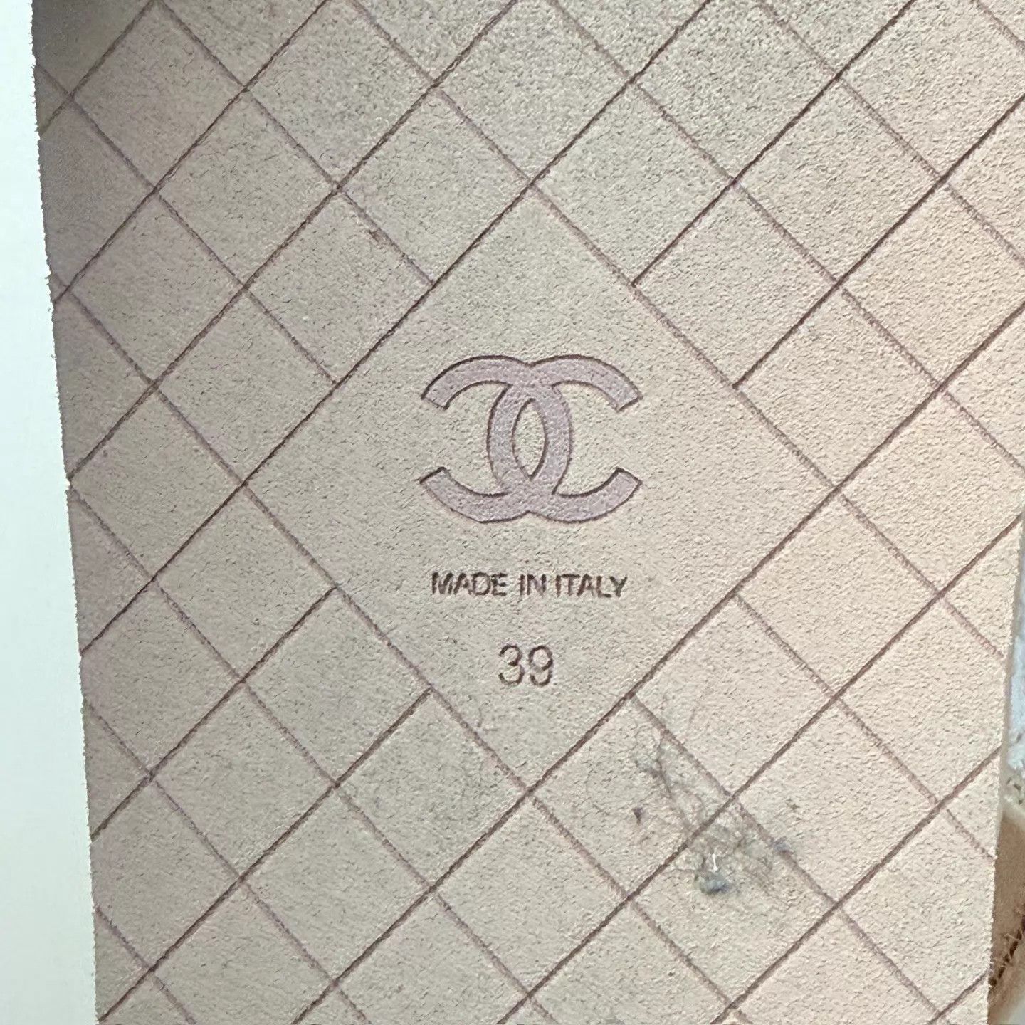 Chanel CHANEL Silver Glitter Woven Double C Sandal 39 New MINT Size US 8.5 / IT 38.5 - 7 Thumbnail