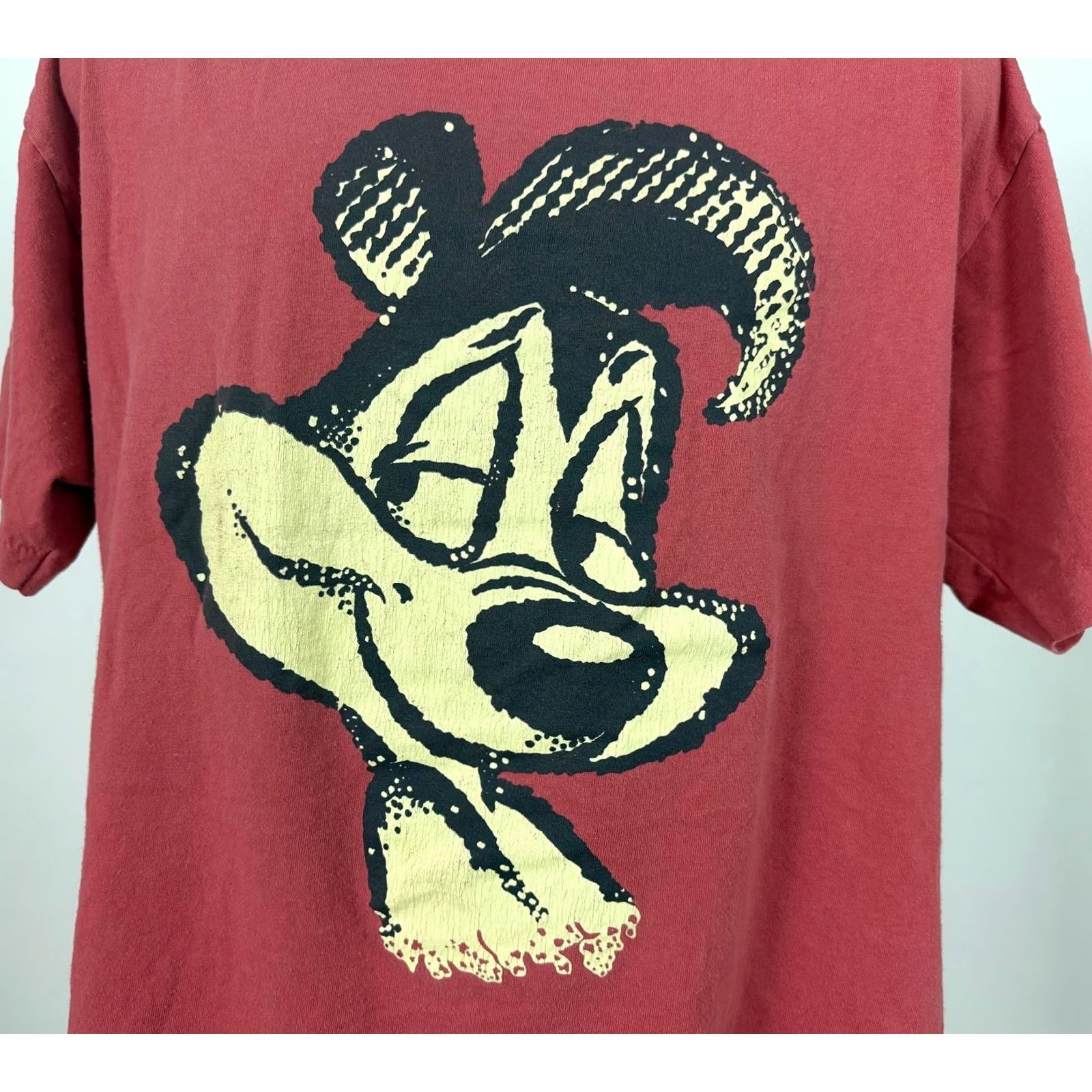 Vintage VINTAGE Pepe Le Pew Shirt Acme Men XL 90s Red T-Shirt Cartoon Looney Tunes Pepé Le Pew 90s 80s Grunge Hipster Men Size US XL / EU 56 / 4 - 3 Thumbnail