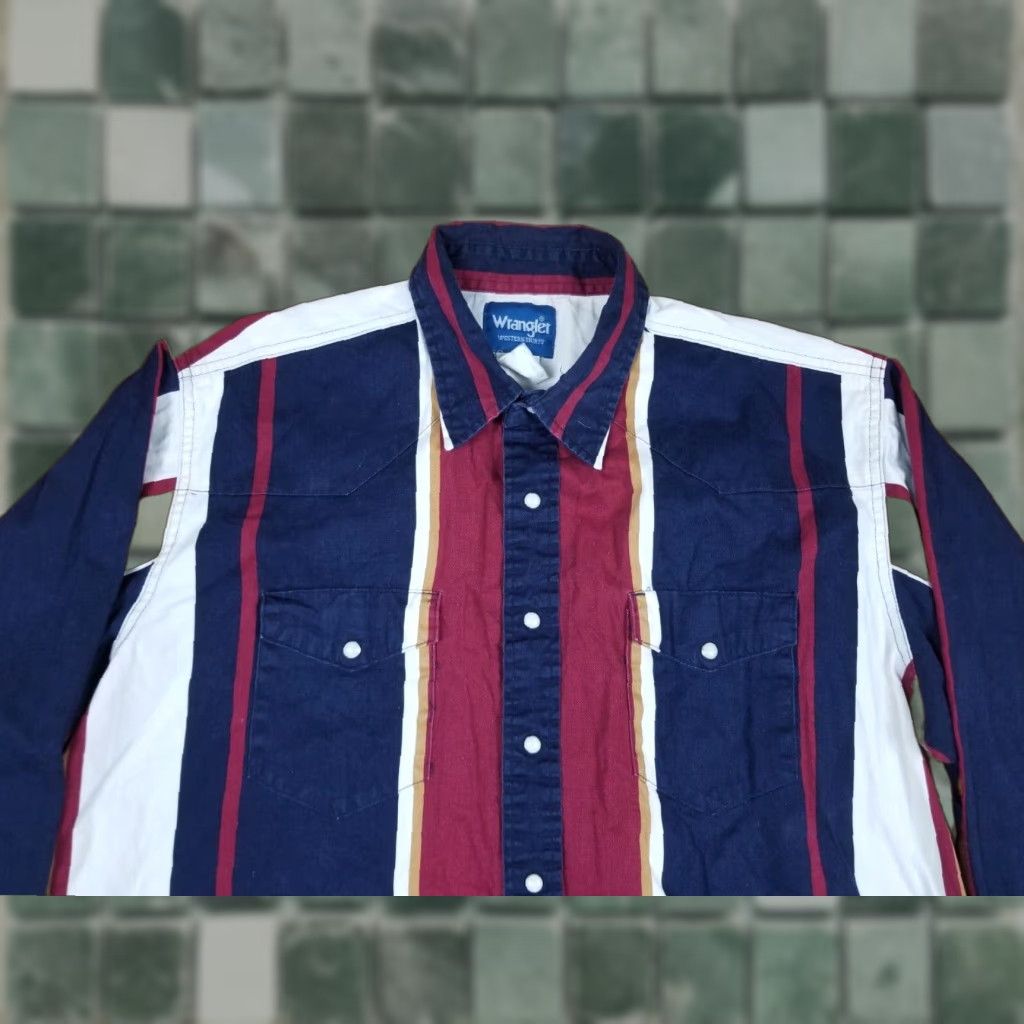 Wrangler VINTAGE Wrangler Western COWBOYS PEARL SNAP Striped Brushpopper SHIRT XL blue cotton Men Regular Shirt XL blue striped Western vintage Wrangler Mens Size US XL / EU 56 / 4 - 1 Thumbnail