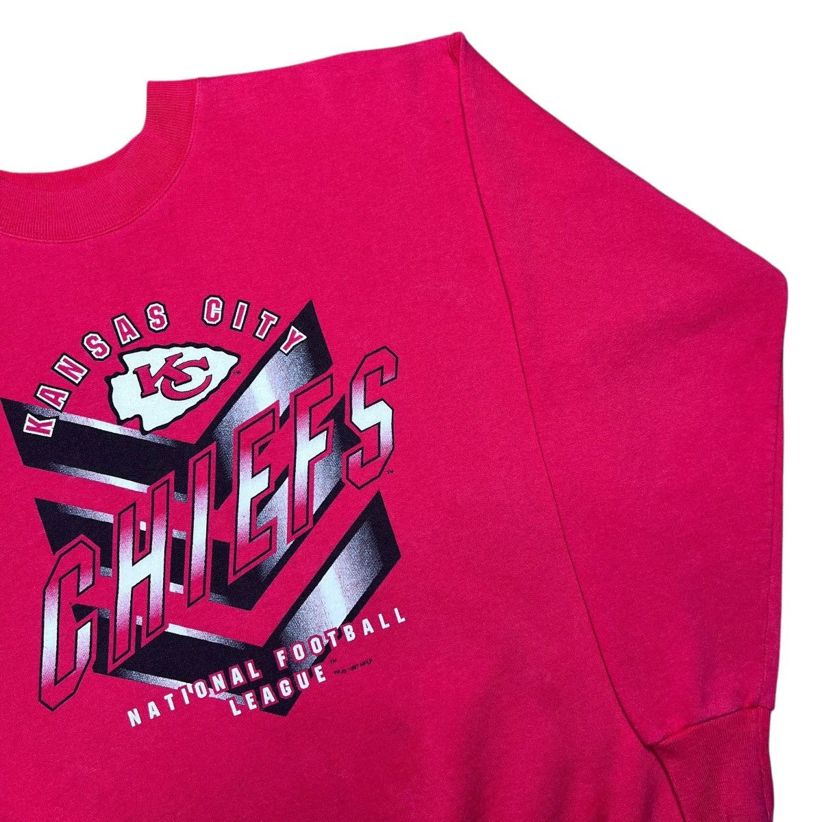 NFL 1997 NFL Kansas City Chiefs Spell Out 3D Graphic Sweatshirt Size US M / EU 48-50 / 2 - 19 Thumbnail
