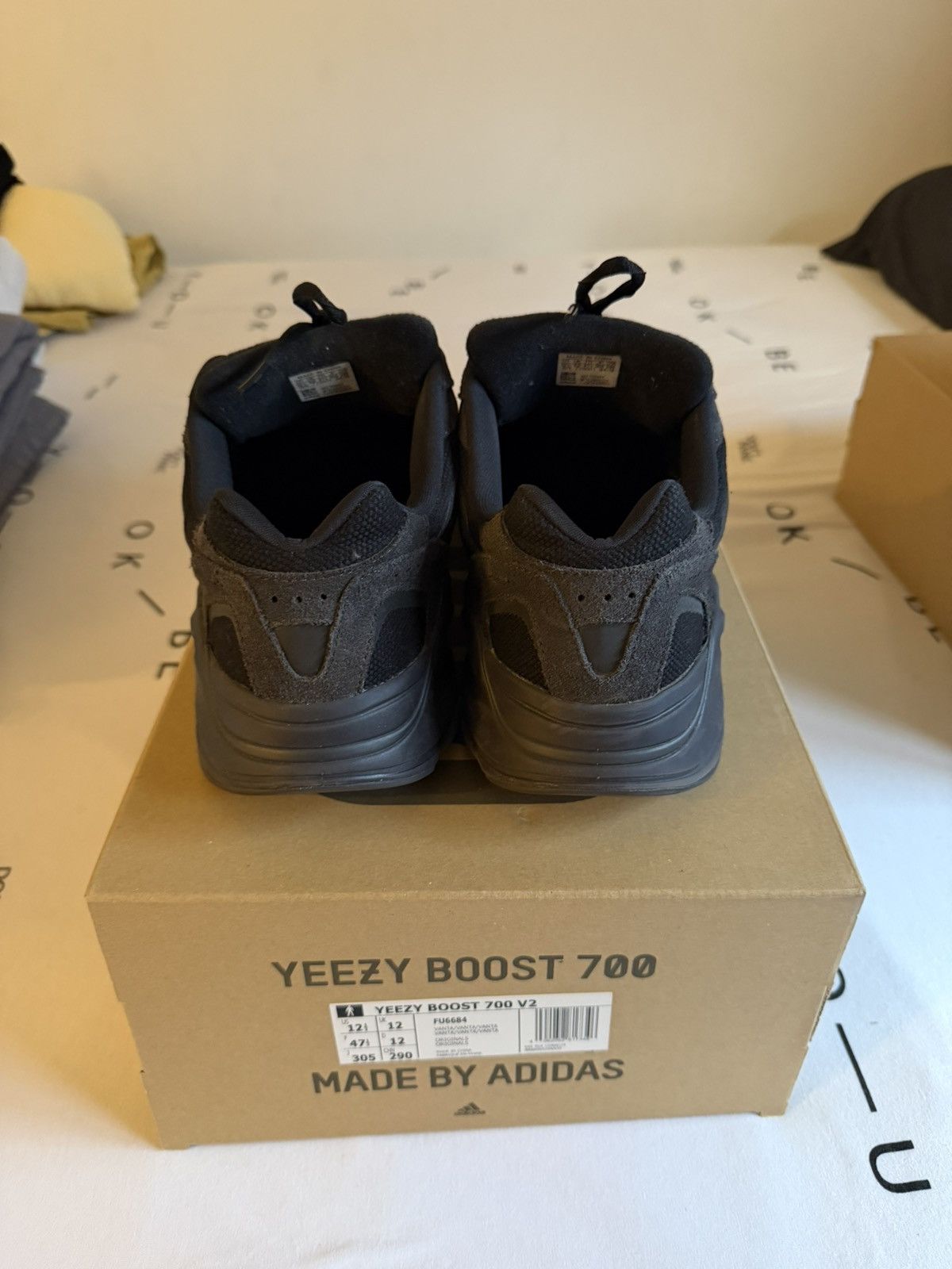 Yeezy Adidas Yeezy Boost 700 V2 Utility Black 12.5US Size US 12.5 / EU 45-46 - 2 Thumbnail