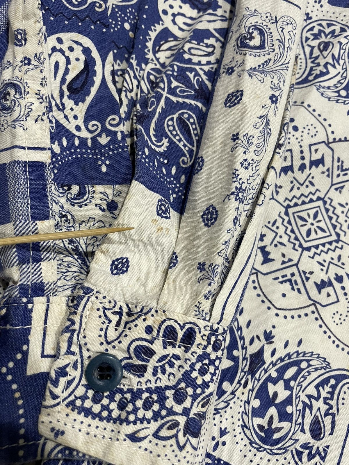 Fiorucci Fiorucci Italy Vintage Bandana Printed Shirts Size US M / EU 48-50 / 2 - 18 Thumbnail