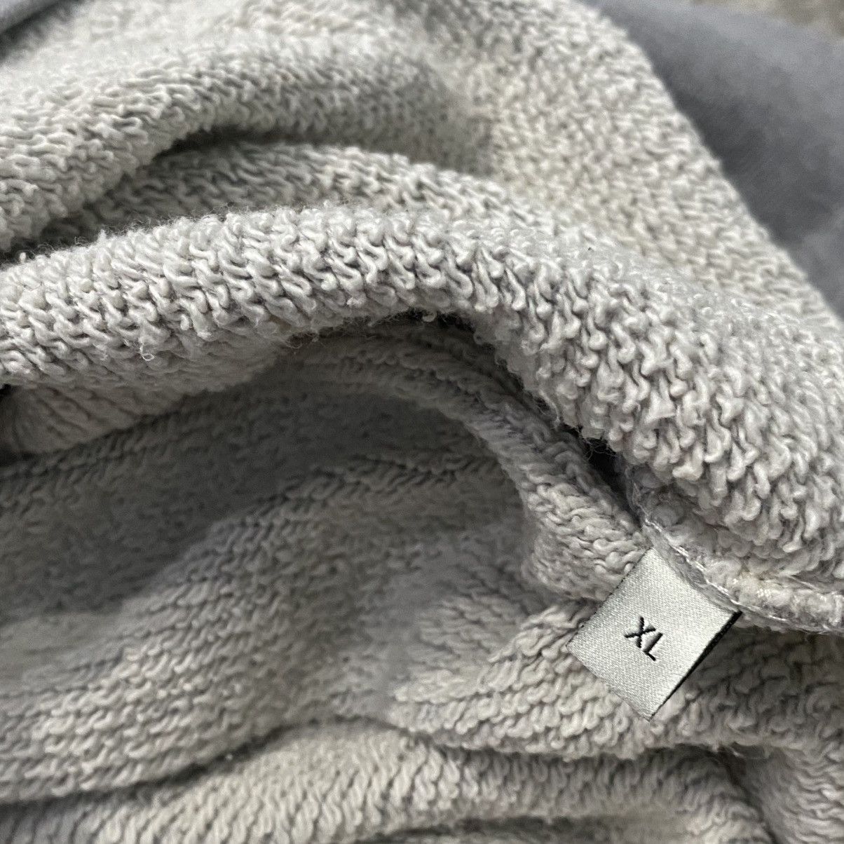 Gucci Gucci Taped Gray Crewneck Size US XL / EU 56 / 4 - 2 Thumbnail