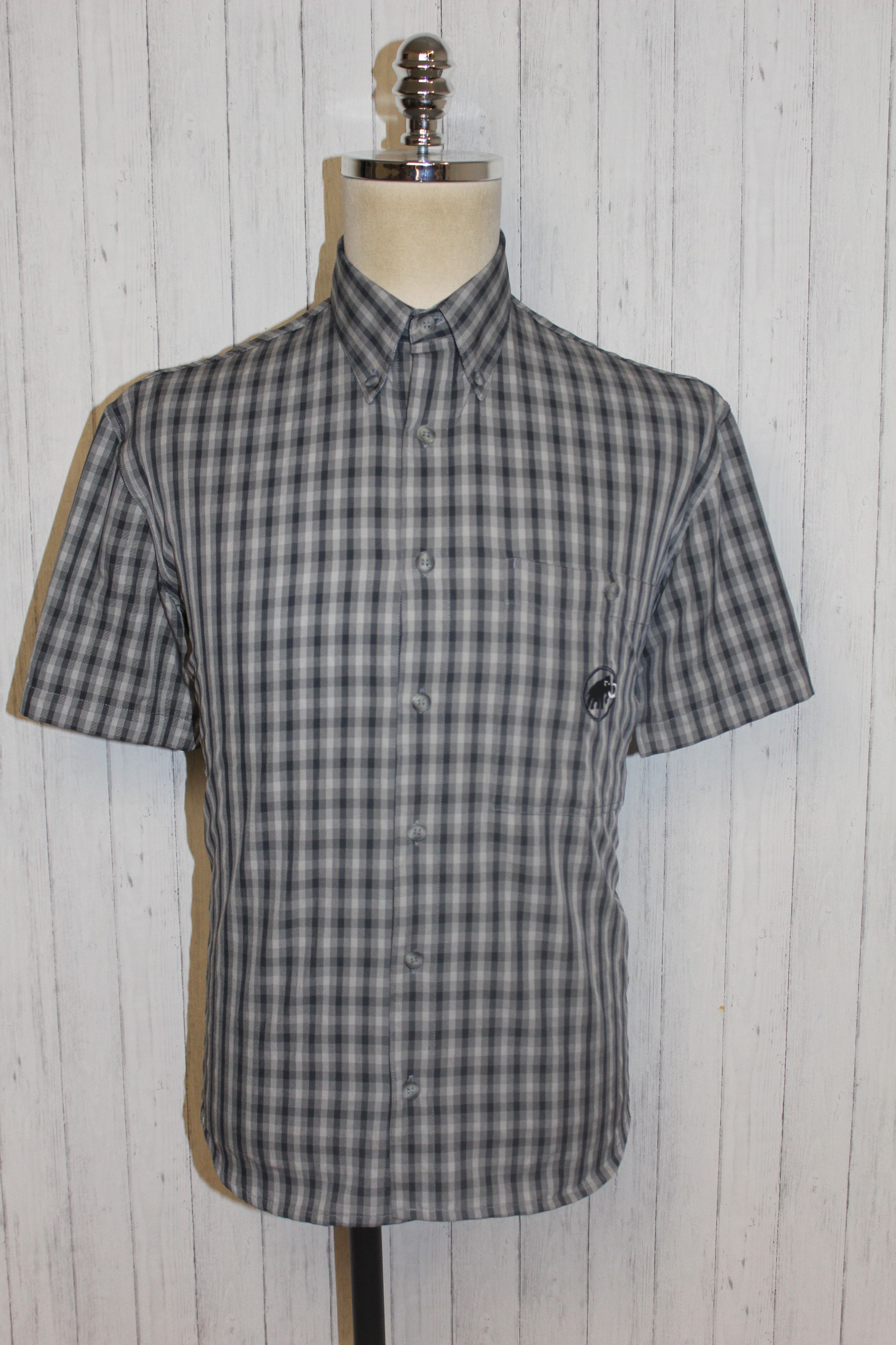 Mammut Mammut Outdoor Short Sleeve Check Shirt Size S Size US S / EU 44-46 / 1 - 2 Thumbnail