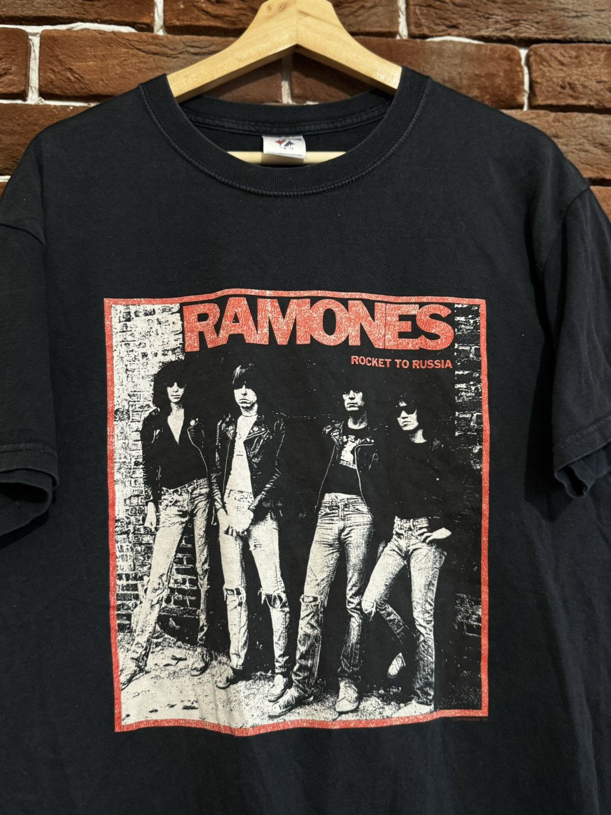 Band Tees Vintage Y2k Ramones Band Rock Tee Washed Rocket To Russia L Size US L / EU 52-54 / 3 - 3 Thumbnail