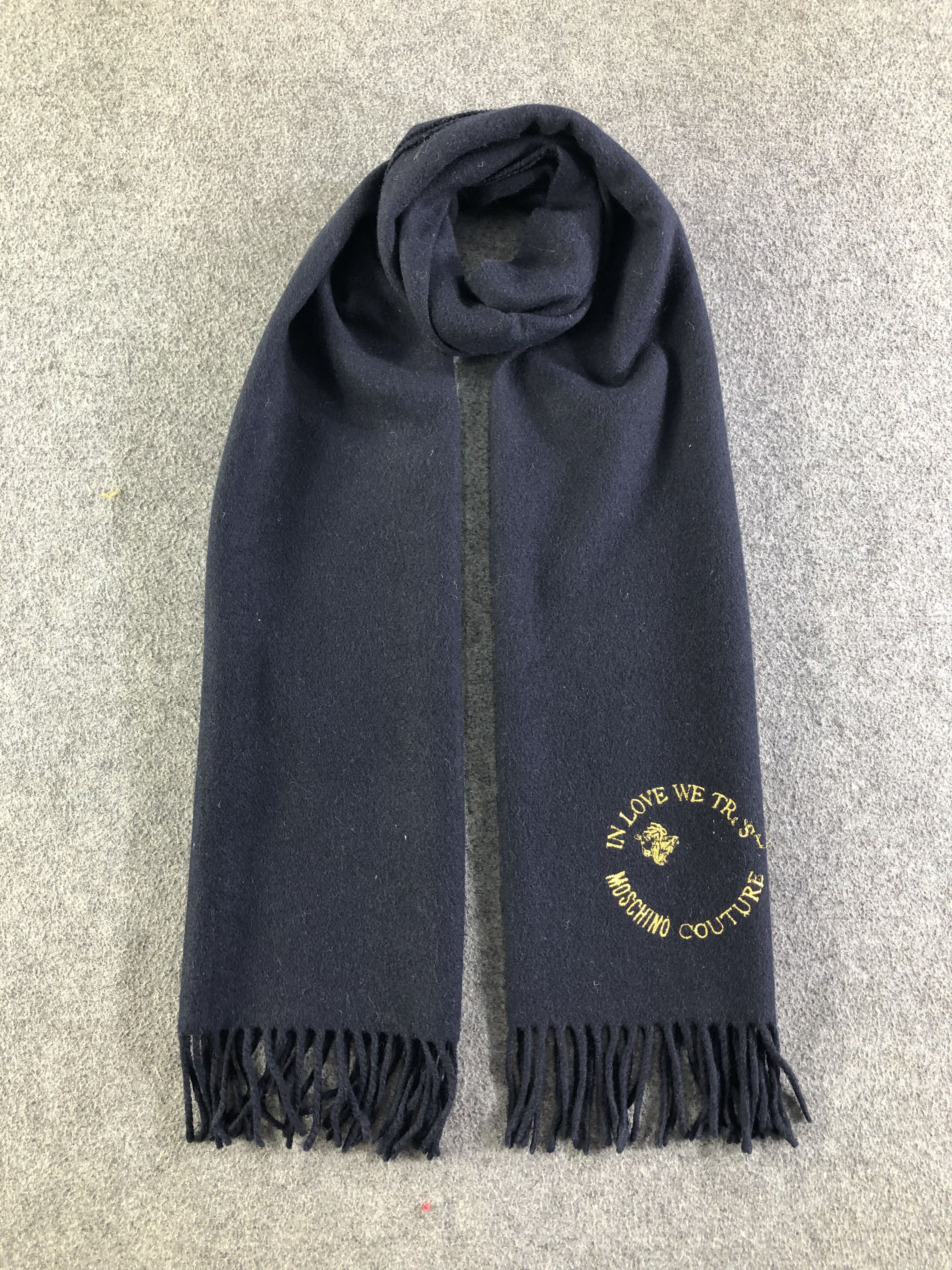 Vintage Moschino Scarf / Muffler / Neckwear SS1323 Size ONE SIZE - 1 Thumbnail