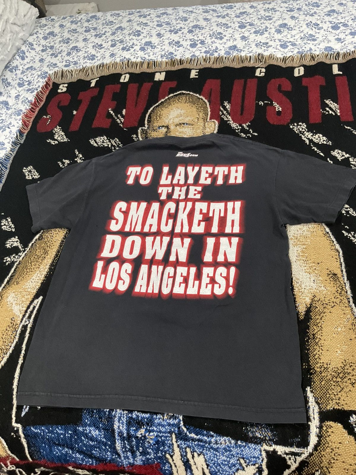 Vintage Vintage wwf wwe the rock Dwayne Johnson shirt 2001 large Size US L / EU 52-54 / 3 - 6 Thumbnail