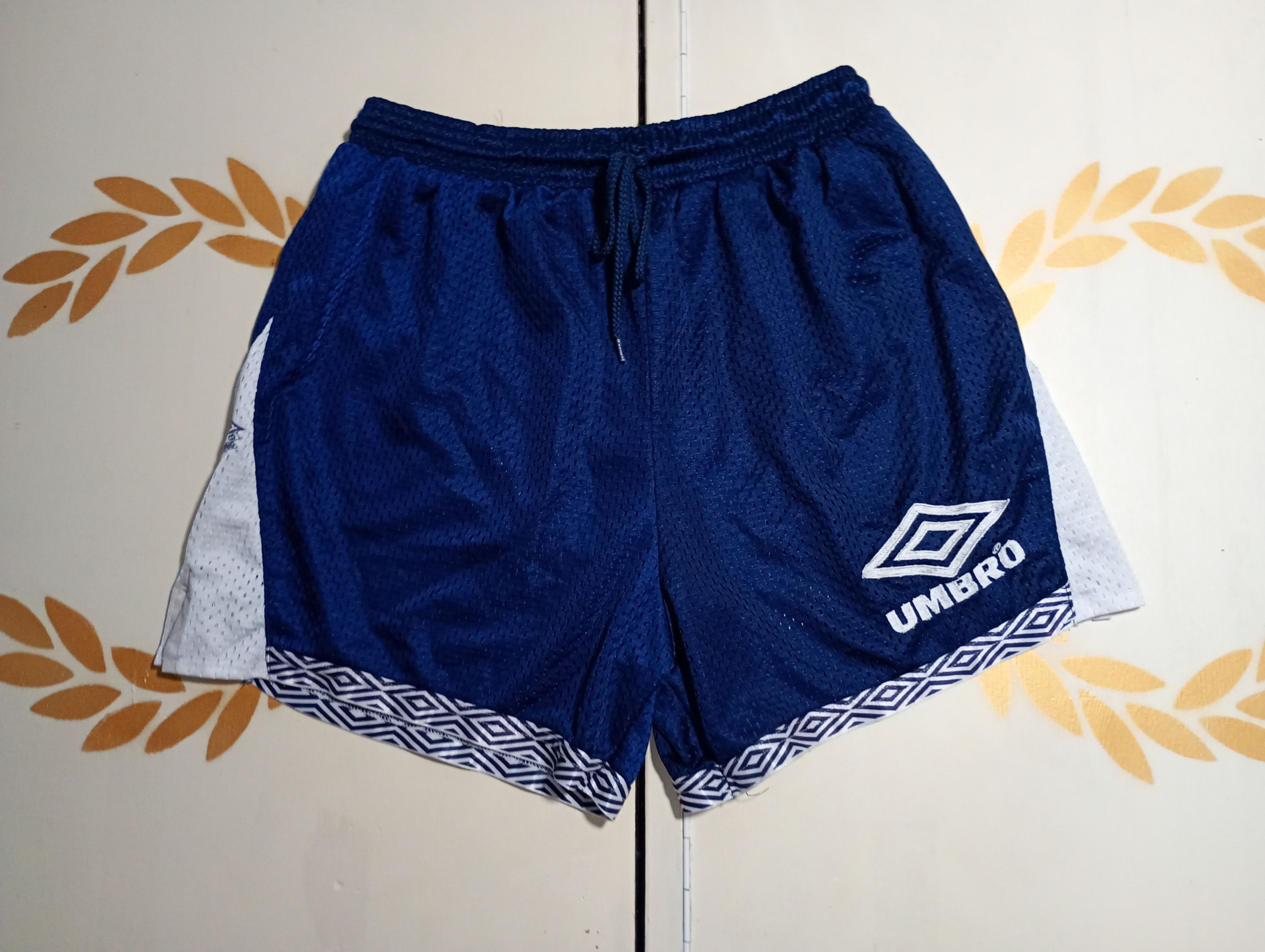 Umbro Umbro Soccer Shorts Vintage 90's Size US 36 / EU 52 - 2 Thumbnail