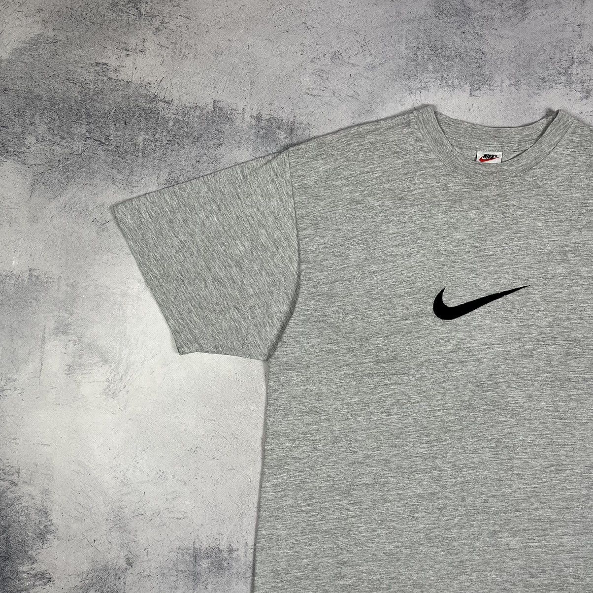 Nike Vintage Nike big swoosh rare tee 90’s Size US L / EU 52-54 / 3 - 5 Thumbnail