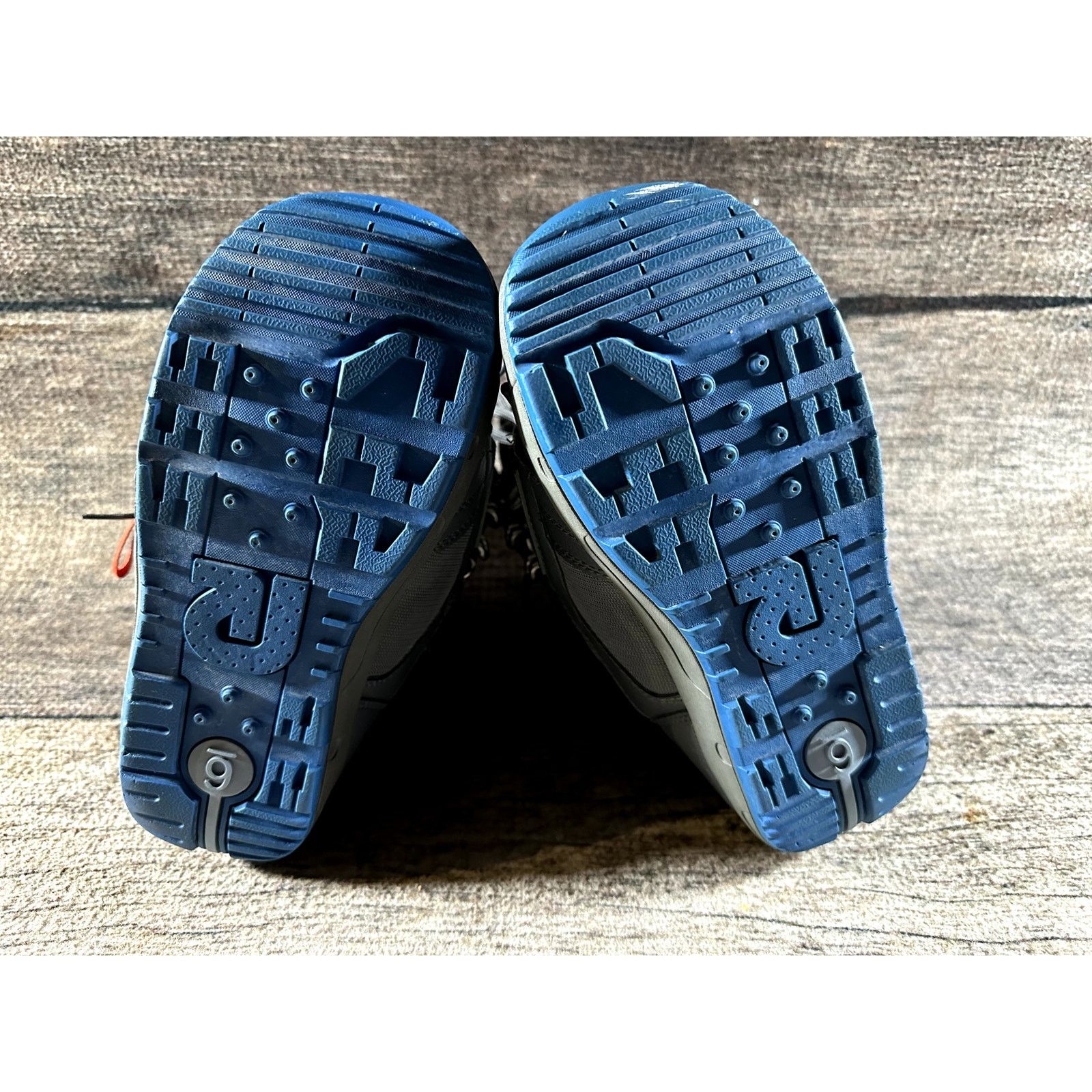 Burton Burton Women's Progression Imprint 1 Snowboard Boots Grey 6 Size US 6 / IT 36 - 9 Thumbnail