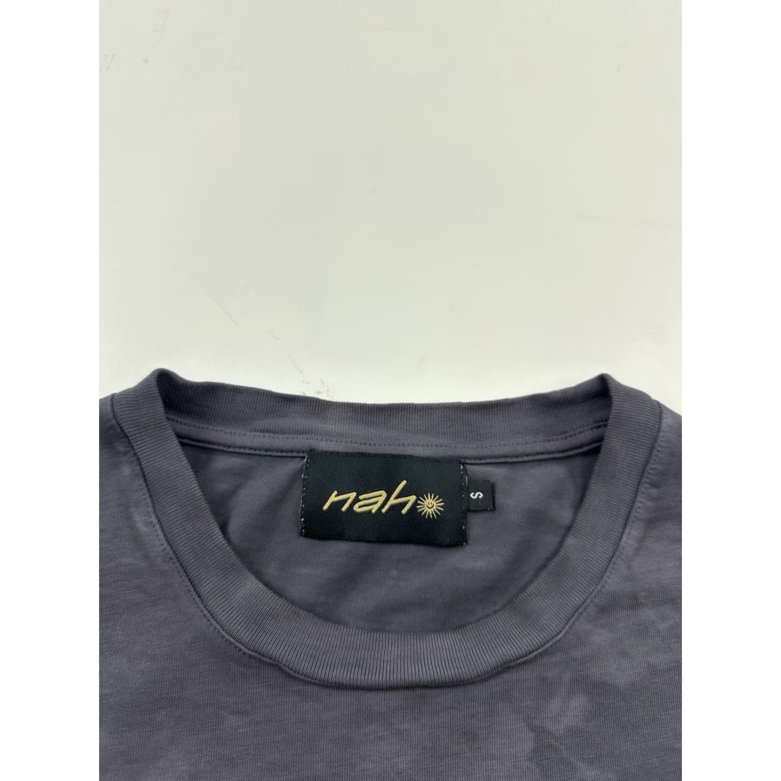 Vintage NAH Designer Skate T-Shirt Mens Small Gray Flower Print Crew Neck Short Sleeve Size US S / EU 44-46 / 1 - 3 Thumbnail