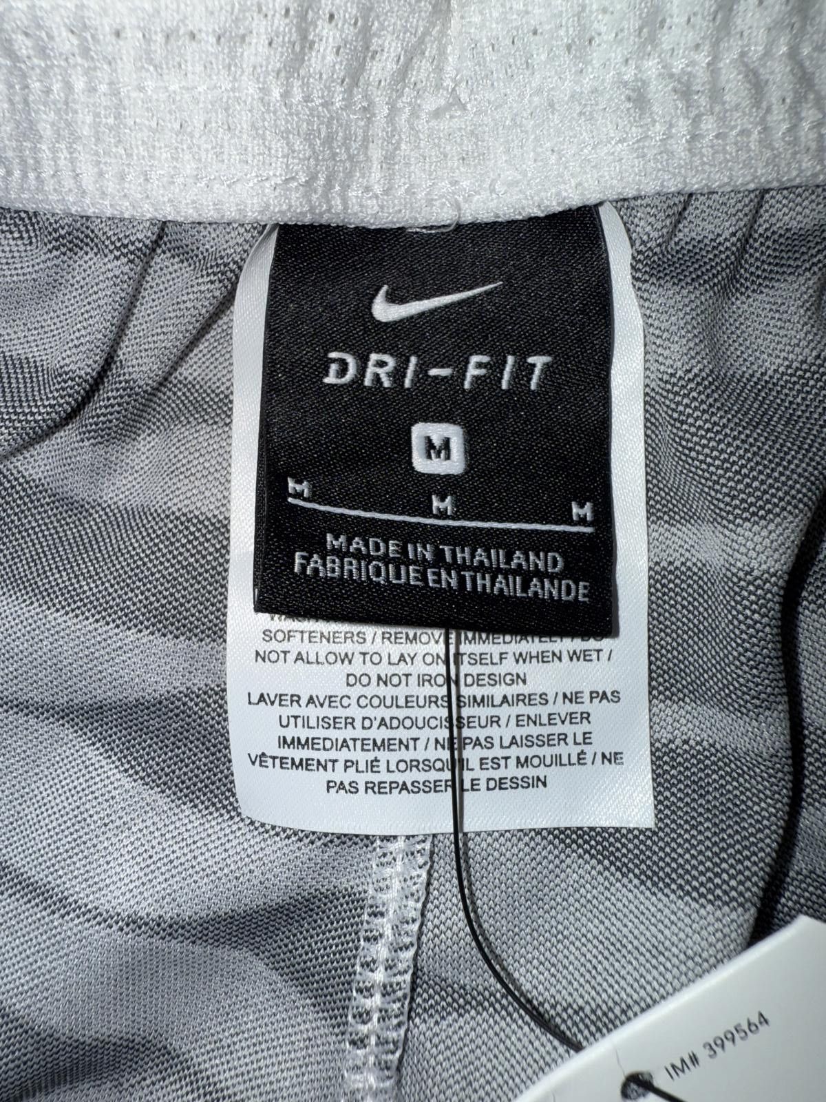 Nike Nike Women’s Dri-FIT Strike Knit Soccer Shorts Sample Size 32" / US 10 / IT 46 - 3 Thumbnail