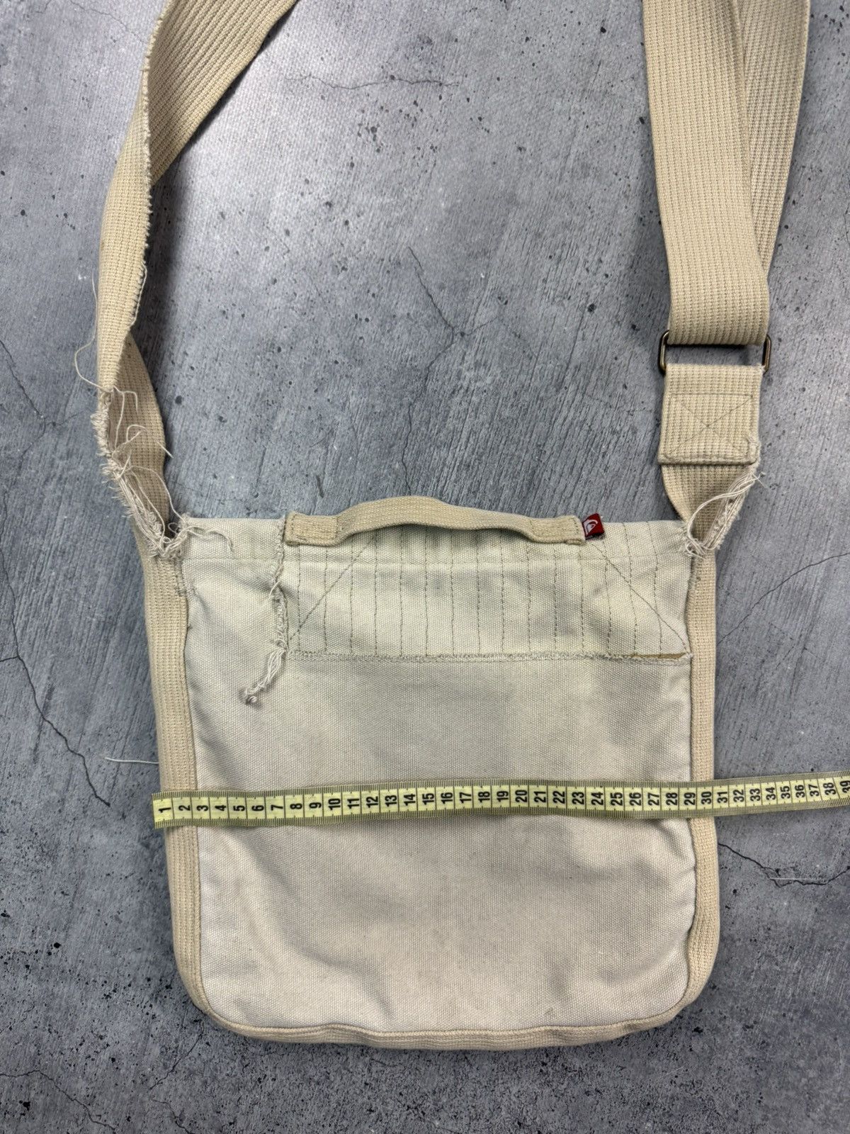 Quiksilver Vintage Quiksilver Avant-Garde Sling Bag Y2K Hype Size ONE SIZE - 11 Thumbnail