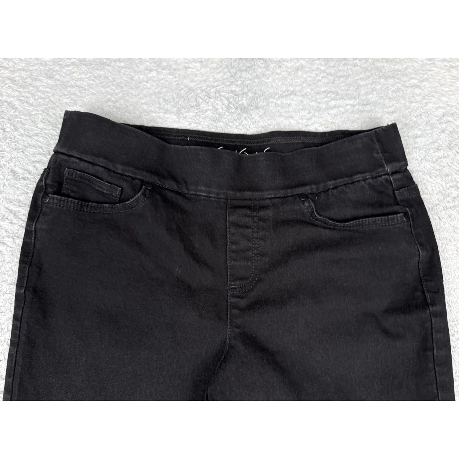 Gloria Vanderbilt Gloria Vanderbilt Jeans Capri Women 8 Black Dark Wash High Rise Stretch Slim 30 Inseam 17 in 5-Pocket Denim Capris City Vintage: No Womens Size 30" / US 8 / IT 44 - 4 Thumbnail