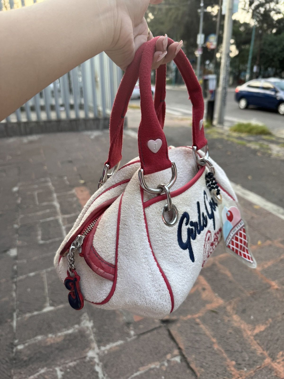 Juicy Couture Juicy Couture Pink Velour Daydreamer Bag