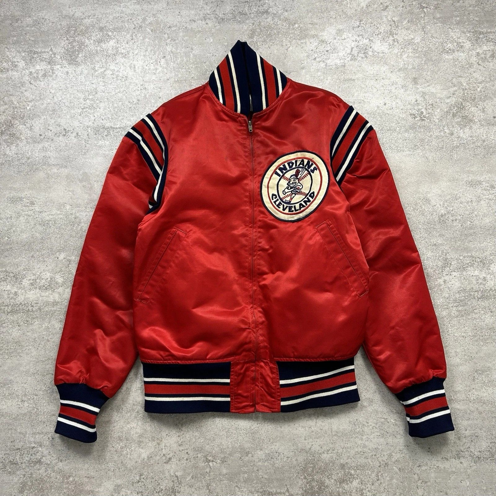 MLB × Vintage RARE CLEVELAND INDIANS SCOTT AND COMPANY SATIN JACKET RED Size US M / EU 48-50 / 2 - 1 Thumbnail