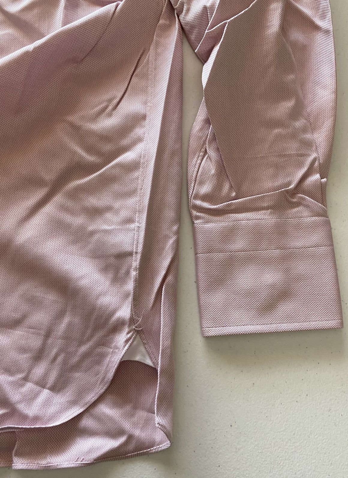 Tom Ford Tom Ford dusty rose Oxford cloth dress shirt 16.5 42e NEW Size US L / EU 52-54 / 3 - 3 Thumbnail