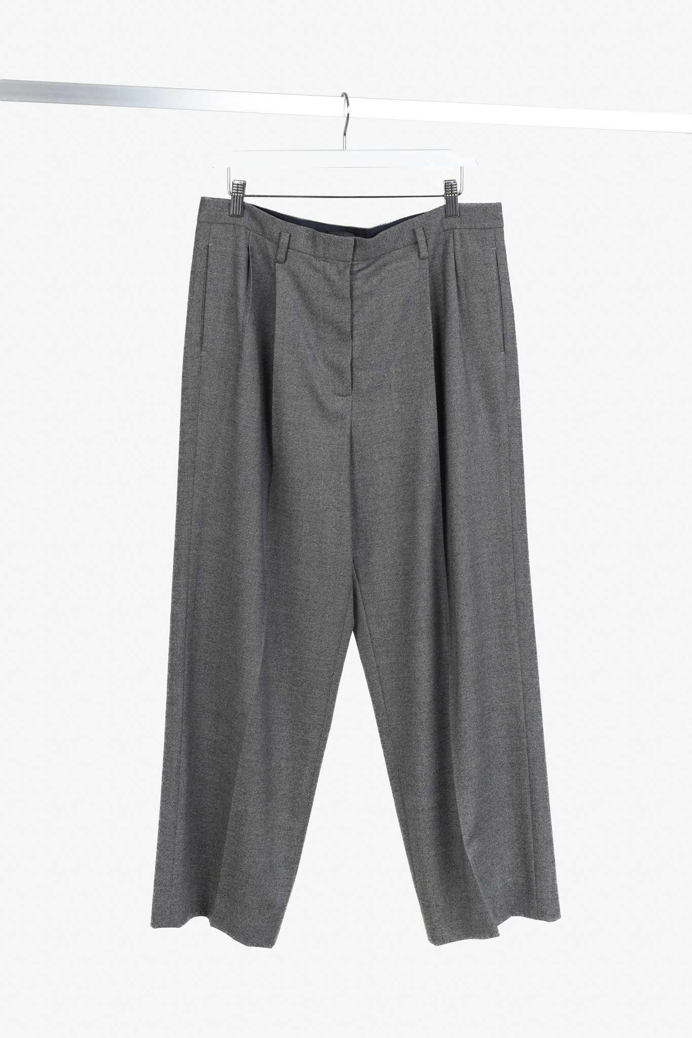 The Row The Row Grey Wide Leg Pleated Trouser Pants Size 30" / US 8 / IT 44 - 1 Thumbnail