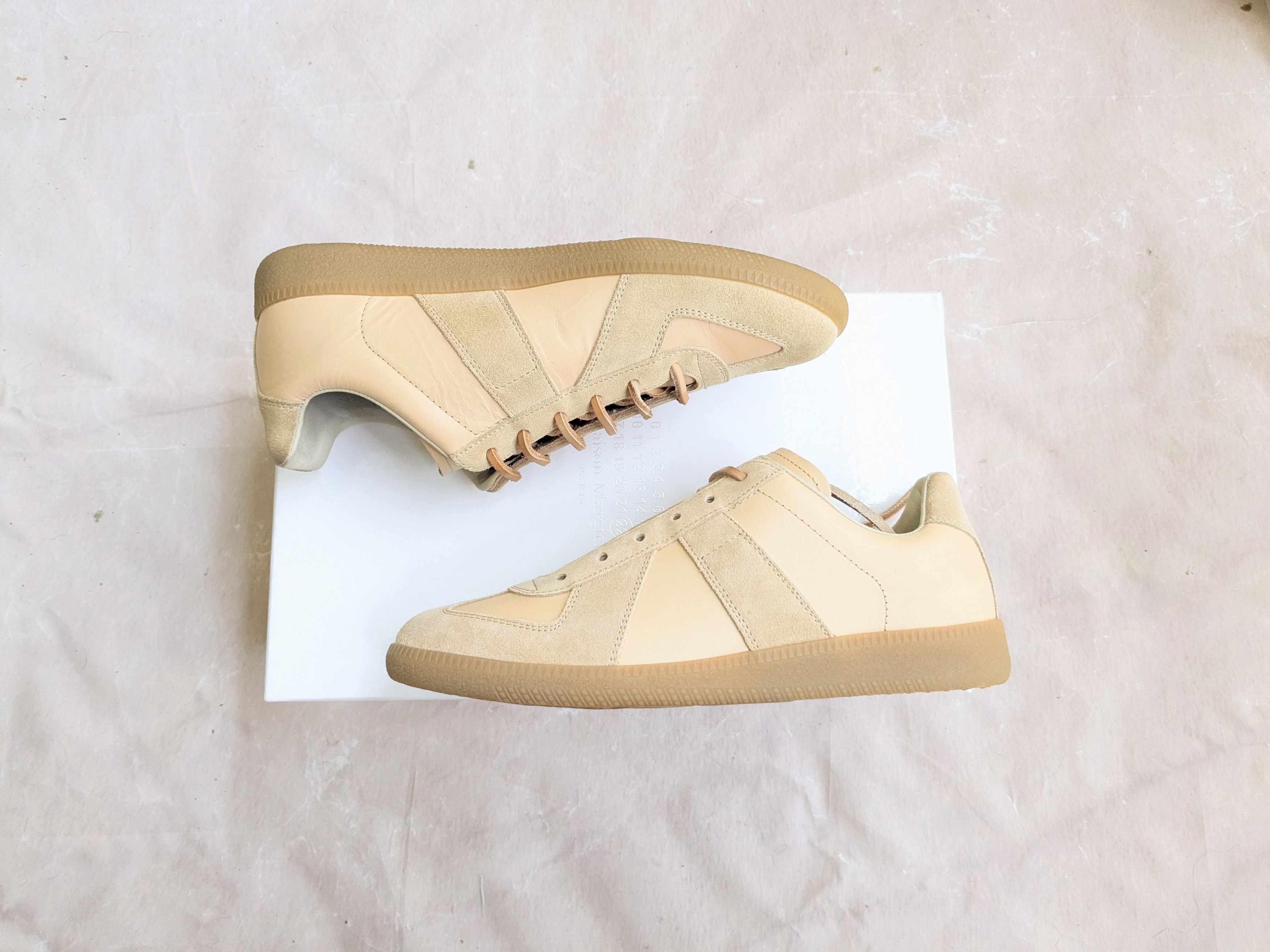 Maison Margiela Maison Margiela GAT Replica 7 40 Tan Suede Leather Size US 7 / EU 40 - 2 Thumbnail