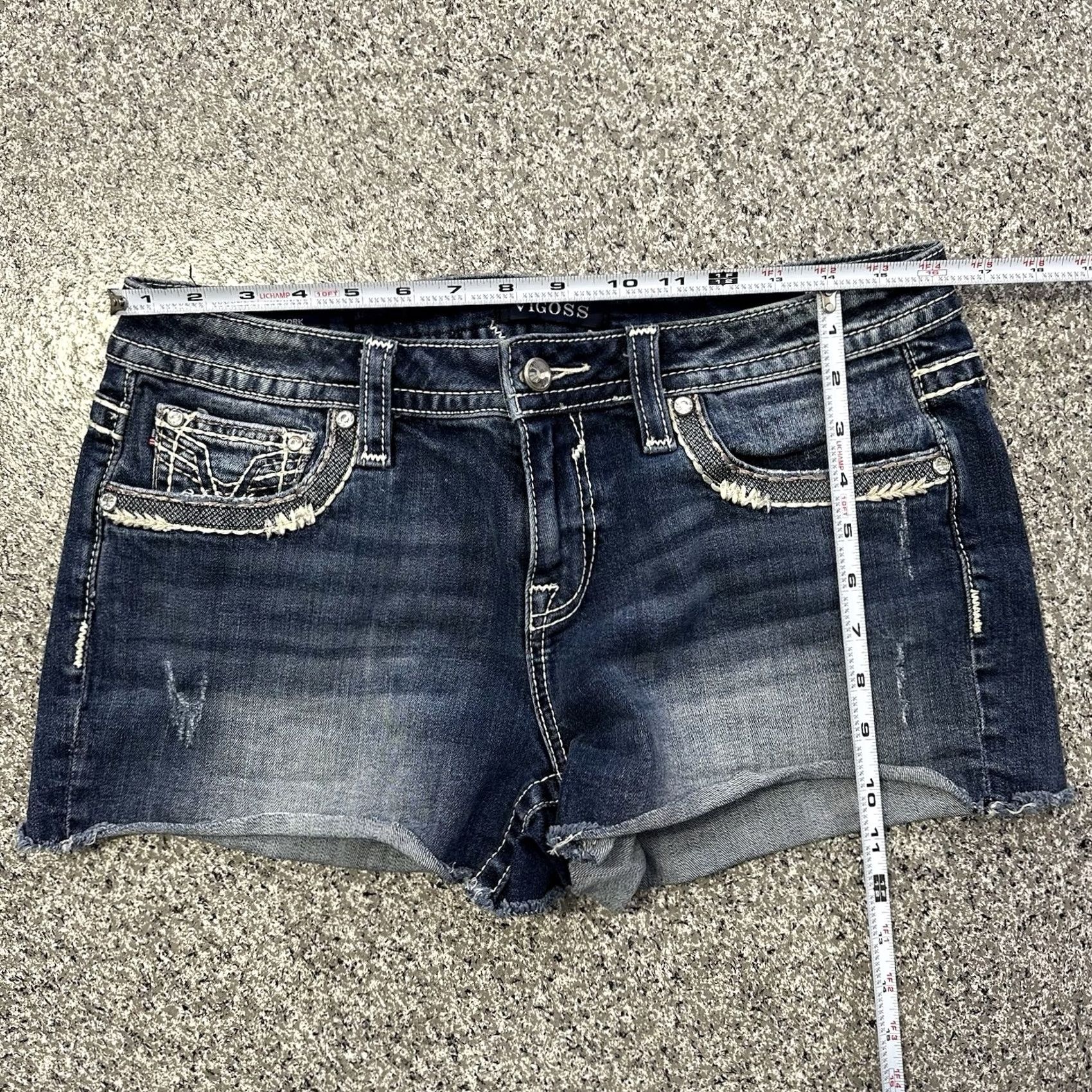 Vintage VIGOSS Denim Shorts Womens 10 Blue Rhinestone 5-Pocket Cut-Off Stretch Distressed Size 30" / US 8 / IT 44 - 7 Thumbnail