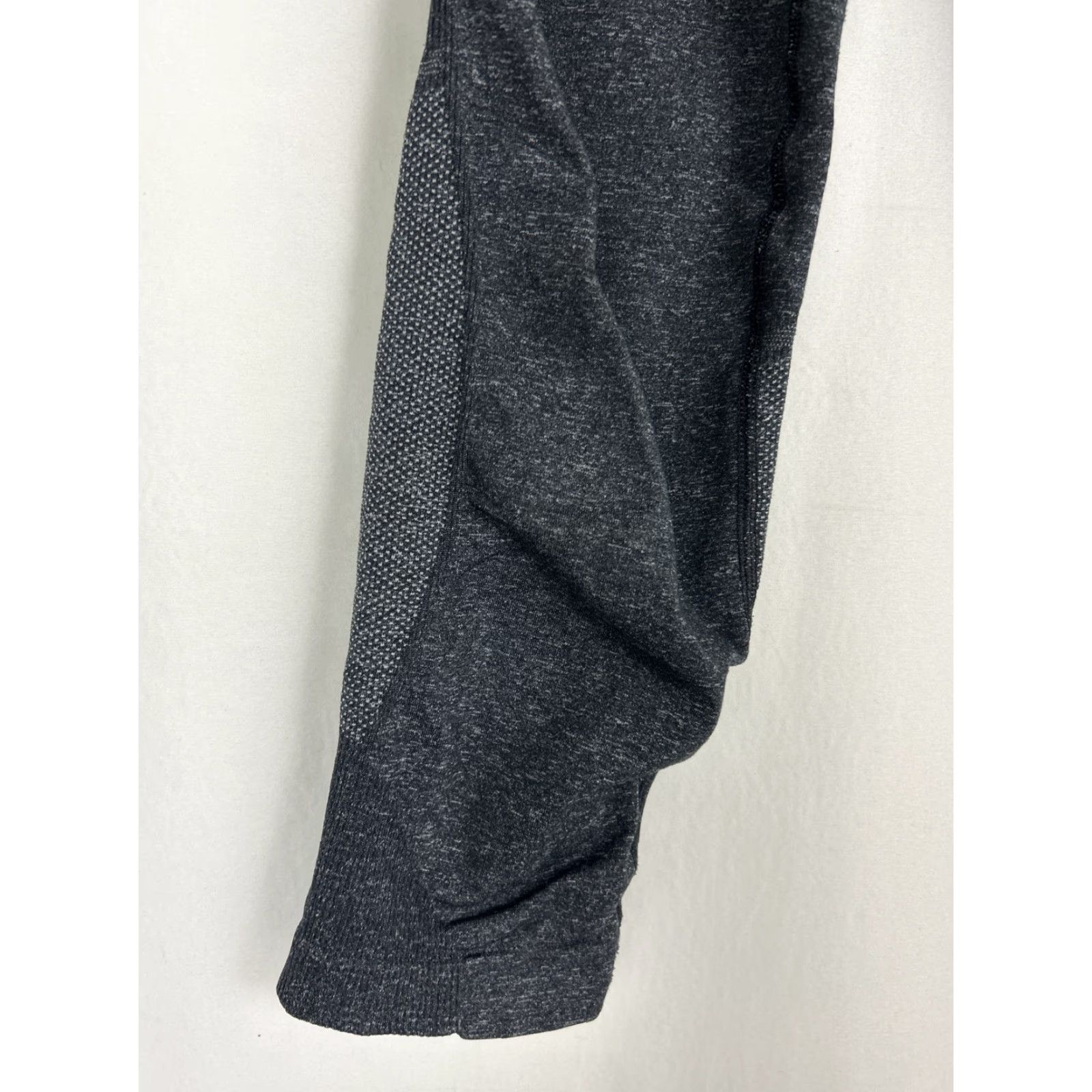 Athleta Athleta Leggings Womens XL Capri Nylon Blend Gray 32x22 Size 40" / US 18 - 2 Thumbnail