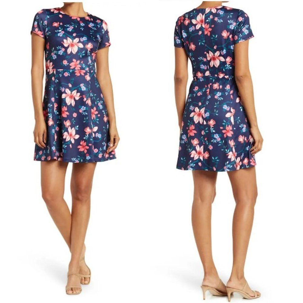Vince Camuto NWT New Vince Camuto Floral Short Sleeve Scuba Fit & Flare Size XS / US 0-2 / IT 36-38 - 1 Thumbnail