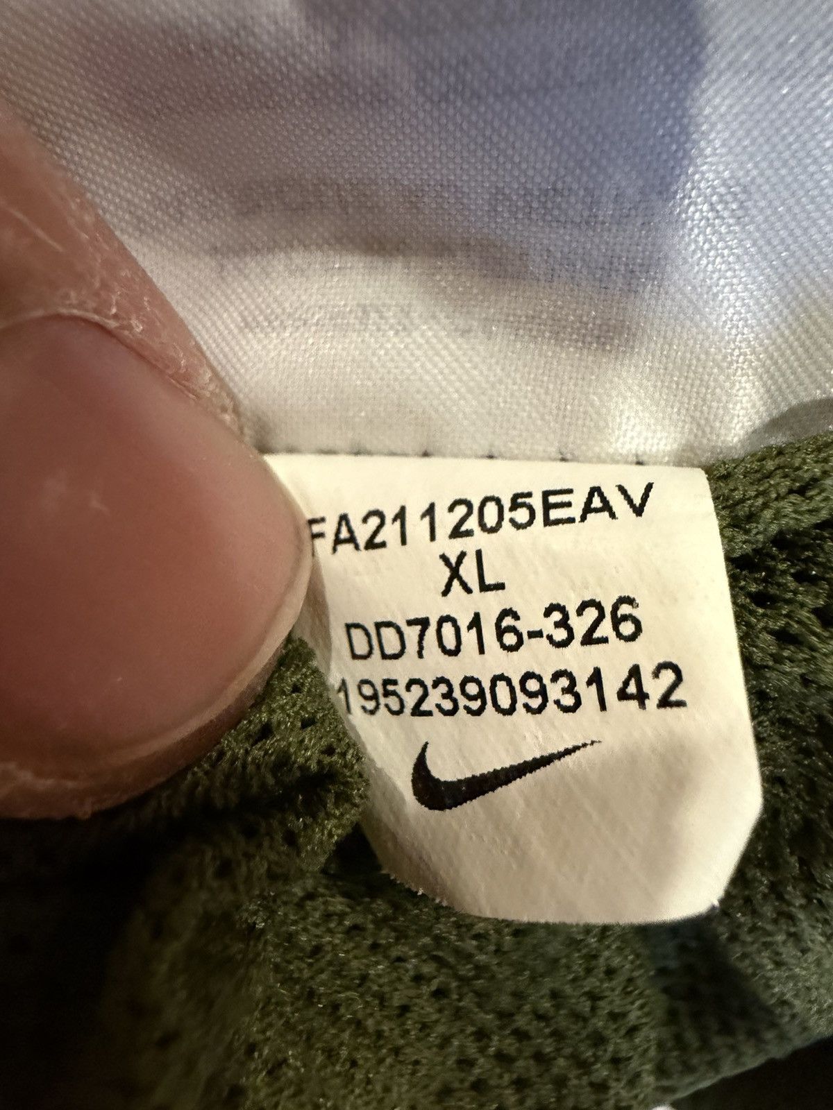 Nike NSW Style Essentials Lined Crewneck Rough Green Size US XL / EU 56 / 4 - 6 Thumbnail