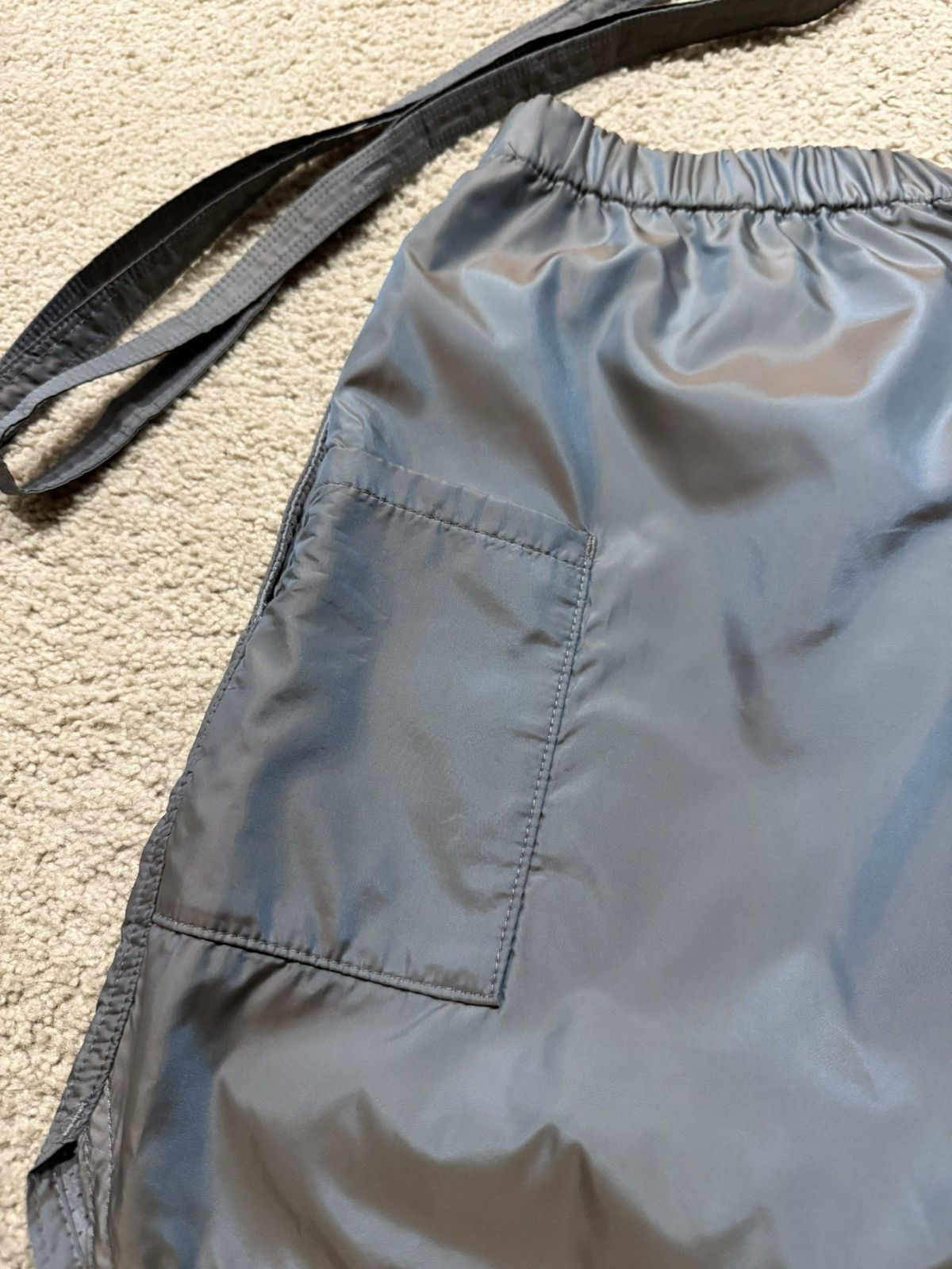 Fear of God Fear of God, green iridescent military shorts Size US 30 / EU 46 - 8 Thumbnail