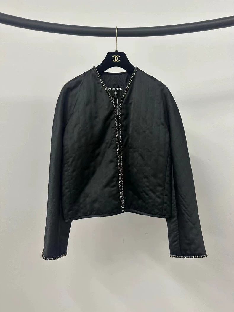 Chanel Chanel Black gold chain thin cotton jacket Size XS / US 0-2 / IT 36-38 - 1 Thumbnail
