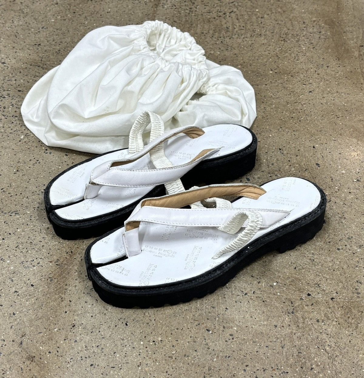 Maison Margiela Maison Margiela Tabi Sandals Size US 7.5 / EU 40-41 - 2 Thumbnail