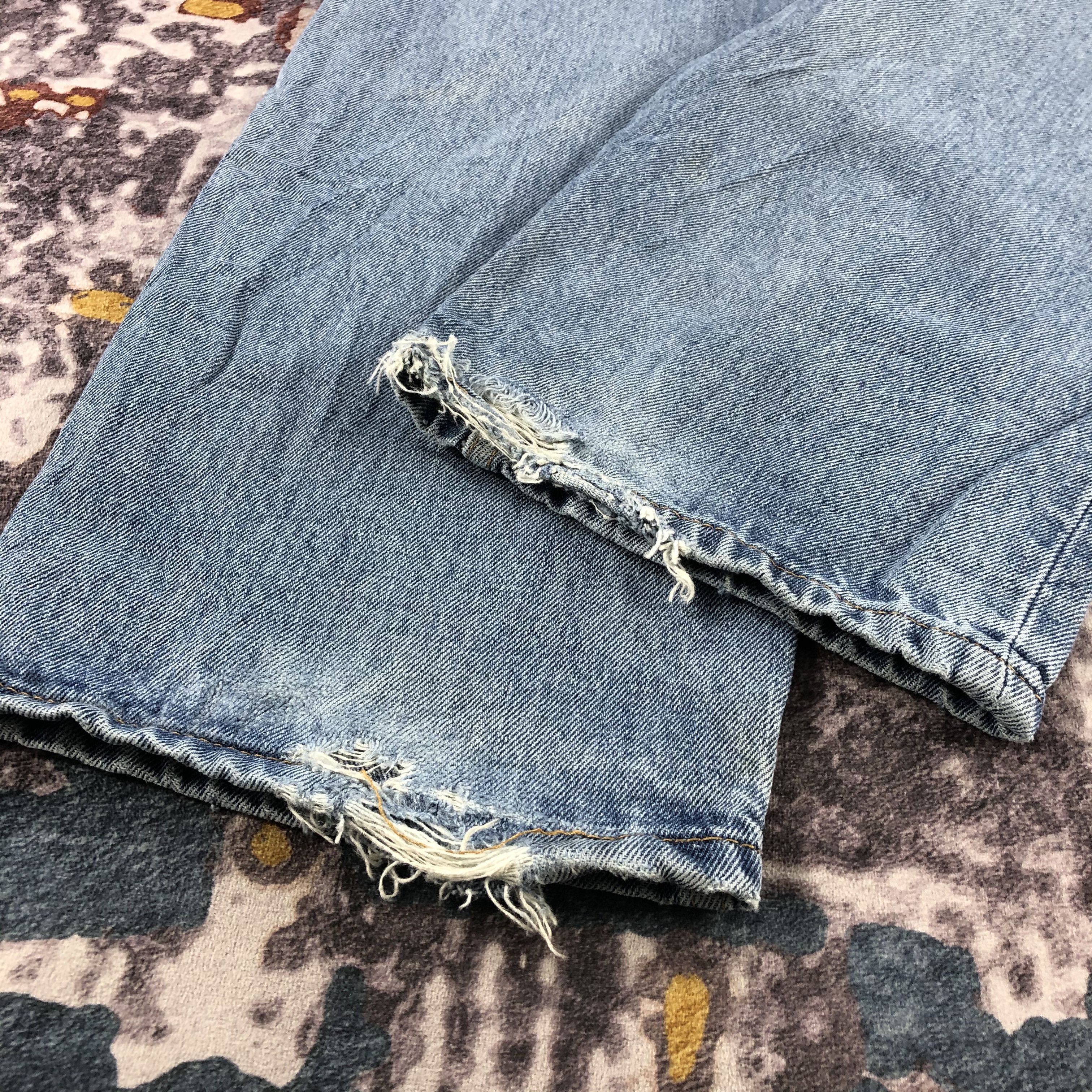 Levi's × Vintage Vintage Blue Wash Levis 505 Jeans-JM3159 Size US 37 - 4 Thumbnail