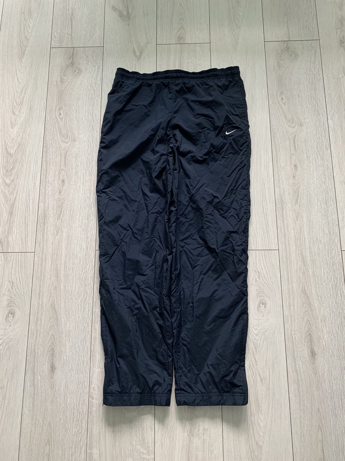 Vintage Vintage nike track pants y2k acg gorpcore sweatpants Size US 34 / EU 50 - 2 Thumbnail