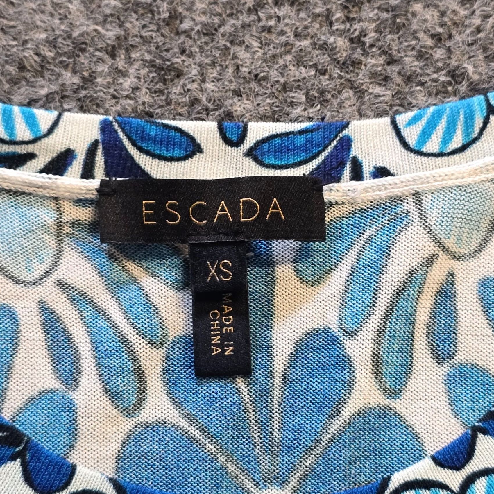 Escada Escada Sweater Cardigan Womens XS Blue Floral Lightweight Soft Knit Luxury Classic Designer Regular Knit Shirt/Top Size XS / US 0-2 / IT 36-38 - 3 Thumbnail