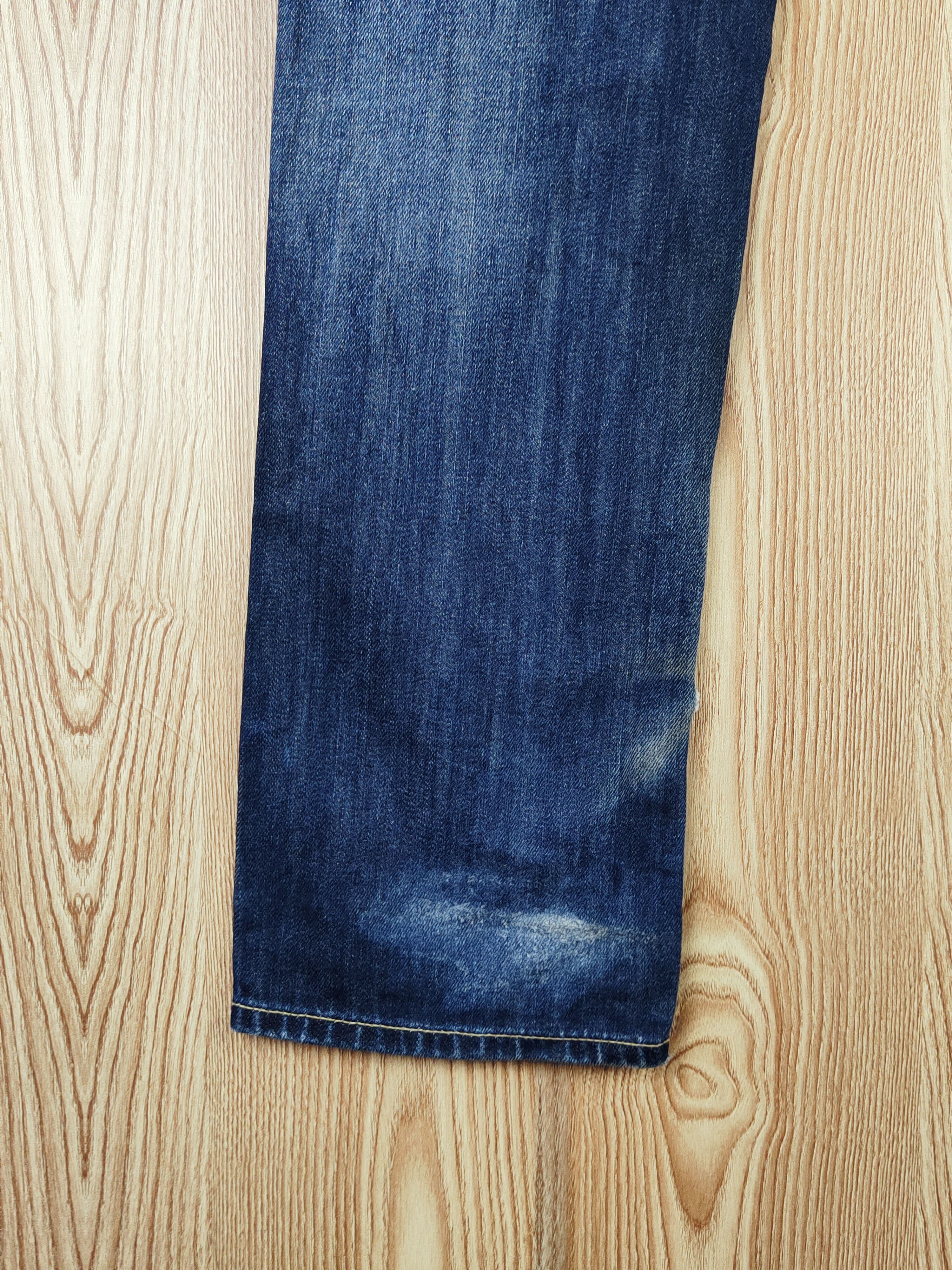 Japanese Brand Uniqlo Dark Blue Distressed Ripped Jeans #S2686 Size US 31 - 9 Thumbnail