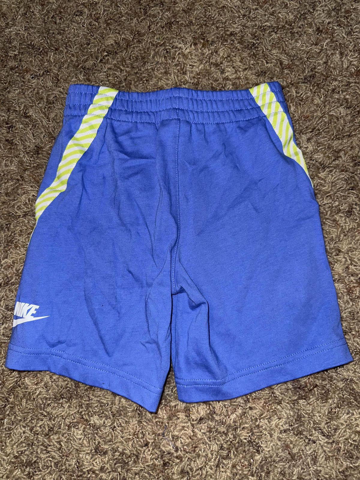 Nike Nike Big Kid’s (Boy’s) NSW Happy Blueberry Shirt & Short Set Size US 26 / EU 42 - 7 Thumbnail