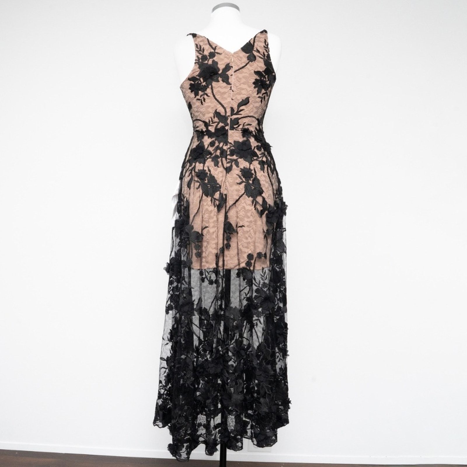Dress the Population Dress the Population. Sidney Gown . Size S / US 4 / IT 40 - 3 Thumbnail
