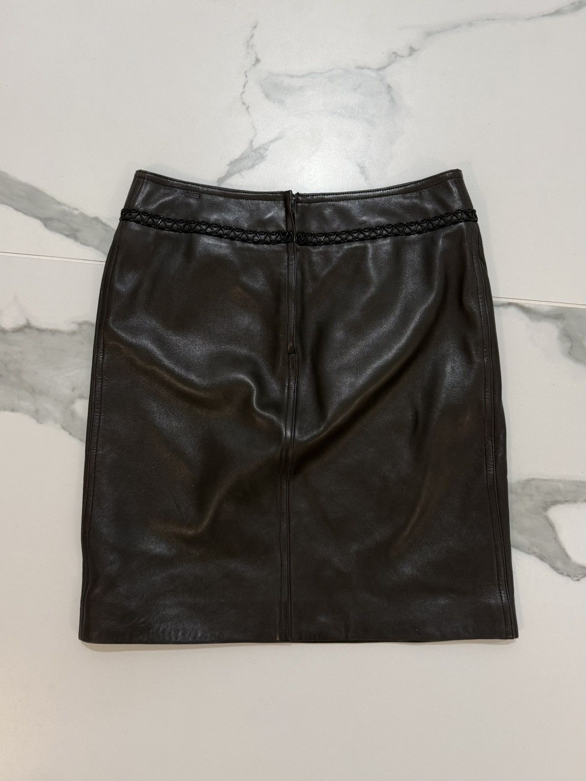 Chanel Chanel 1994 RTW leather mini skirt Size 38" / US 16 / IT 52 - 2 Thumbnail
