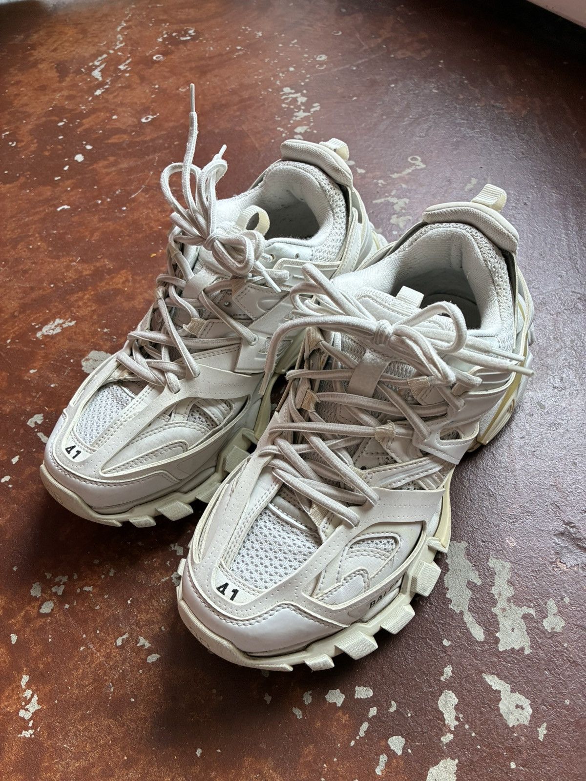 BALENCIAGA TRACK スニーカー 37 ホワイト ホワイト の ウィメンズ Track Trail Laces スニーカー