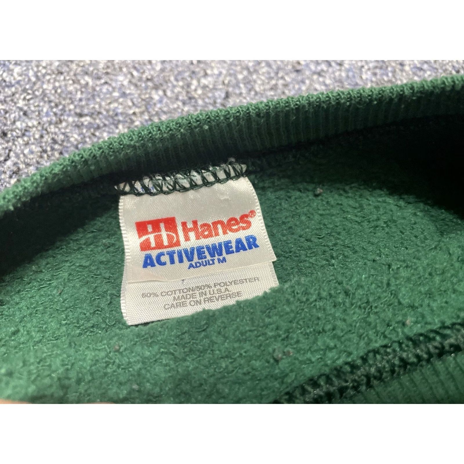 Hanes VINTAGE Hanes Christmas Sweatshirt Womens M Green Raglan Sleeve Crew Neck Pullover 100% Cotton Graphic Print US Made Graphics Size M / US 6-8 / IT 42-44 - 2 Thumbnail