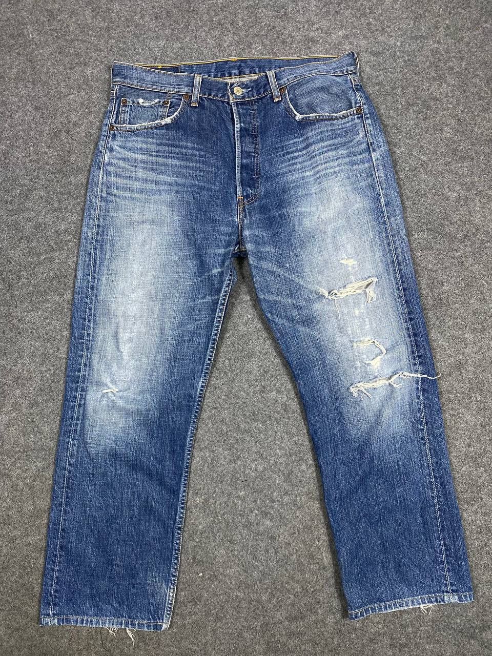 Levi's vintage levis 501 distressed denim very nice design Size US 35 - 9 Thumbnail