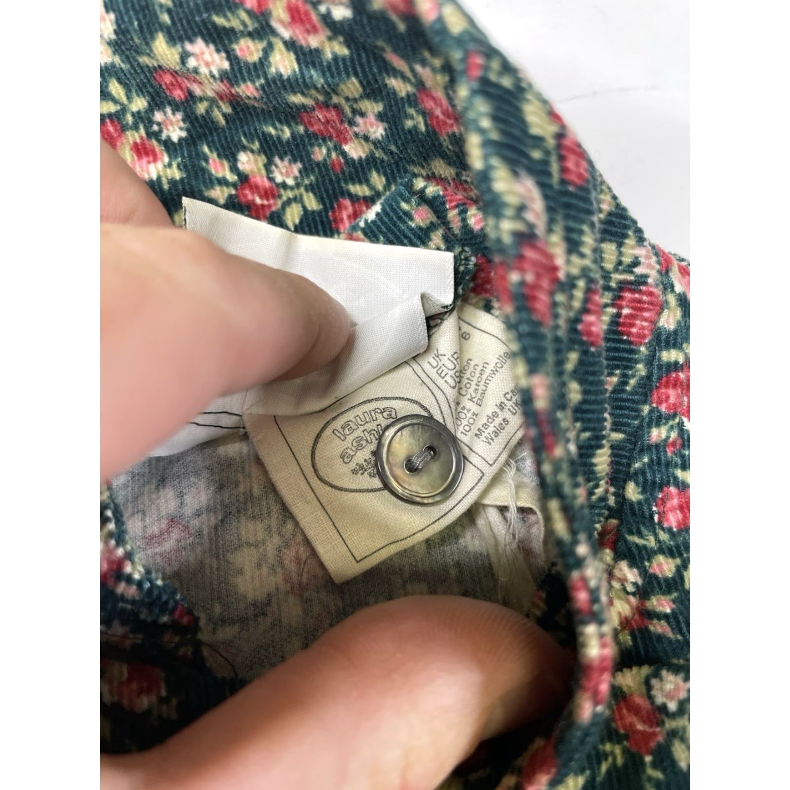 Laura Ashley VINTAGE Laura Ashley Dress Womens 6 Floral Cotton Button Pleated Cottagecore Prairie Size M / US 6-8 / IT 42-44 - 3 Thumbnail
