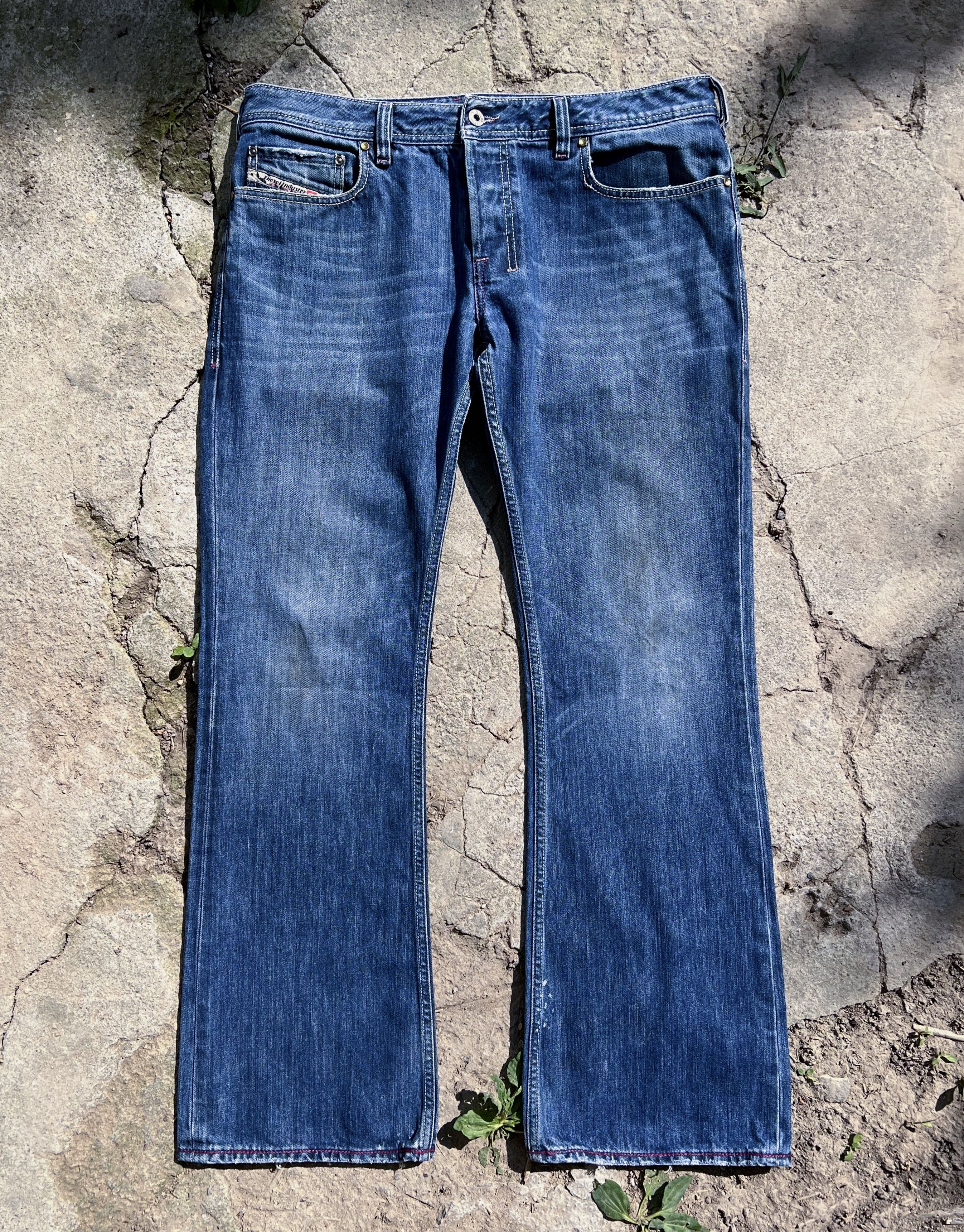 Diesel Y2K Diesel Flared Distressed Emdroidery Denim Jeans Size US 33 - 7 Thumbnail