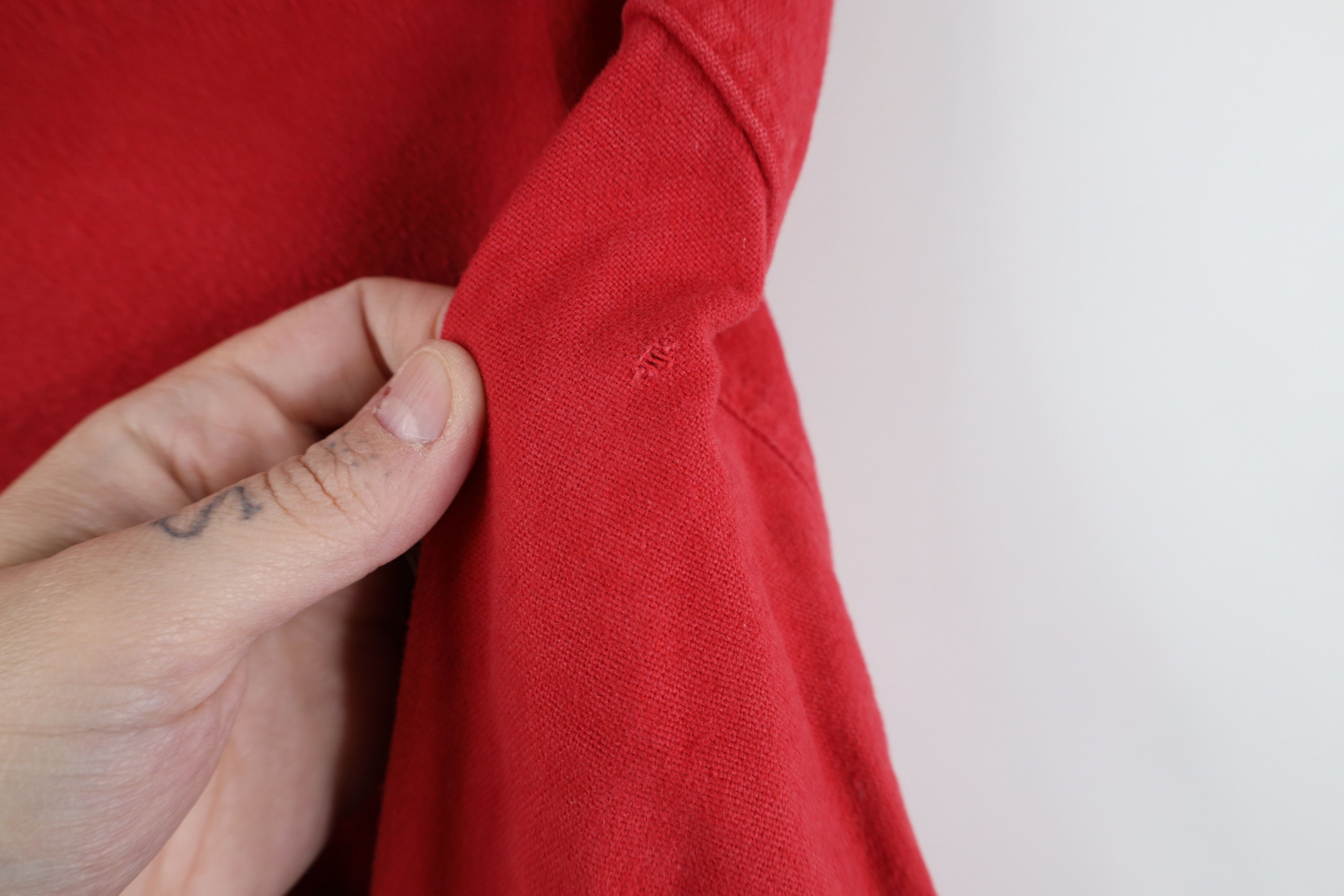 Vintage Vintage 70s Streetwear Cloth Collared Button Shirt Red Size US L / EU 52-54 / 3 - 4 Thumbnail