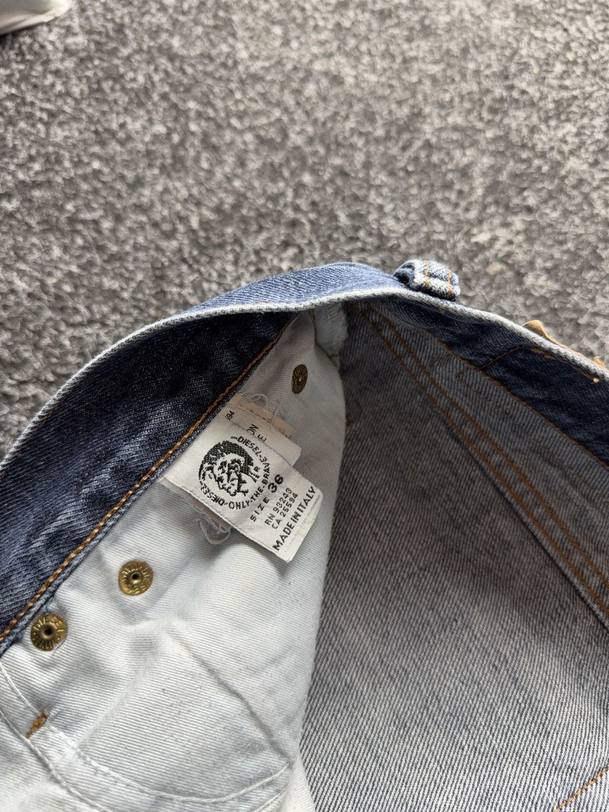 Diesel Luxury 90s Y2K Diesel Industry Made in Italy Straight Jeans Size US 36 / EU 52 - 10 Thumbnail