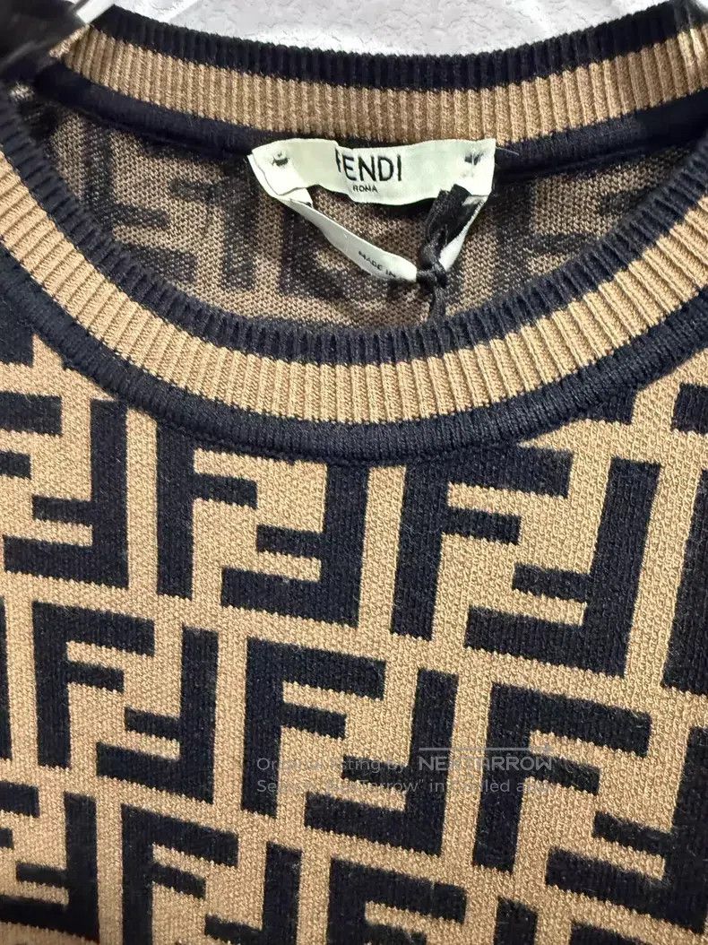 Fendi Fendi Black knitted sweater Size XS / US 0-2 / IT 36-38 - 2 Thumbnail
