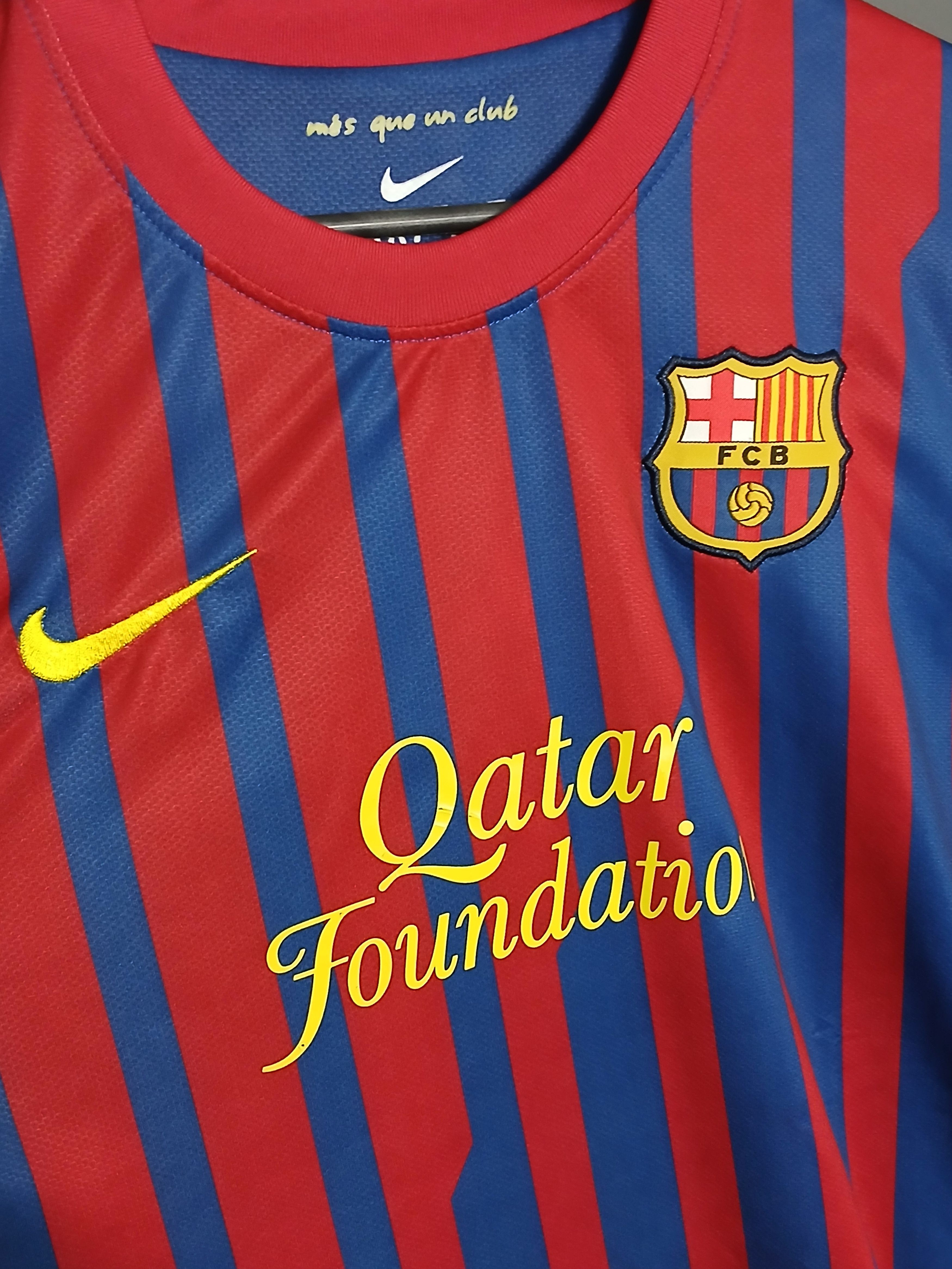 Other Barcelona 11/12 Home Football Jersey T-Shirt Size US M / EU 48-50 / 2 - 3 Thumbnail